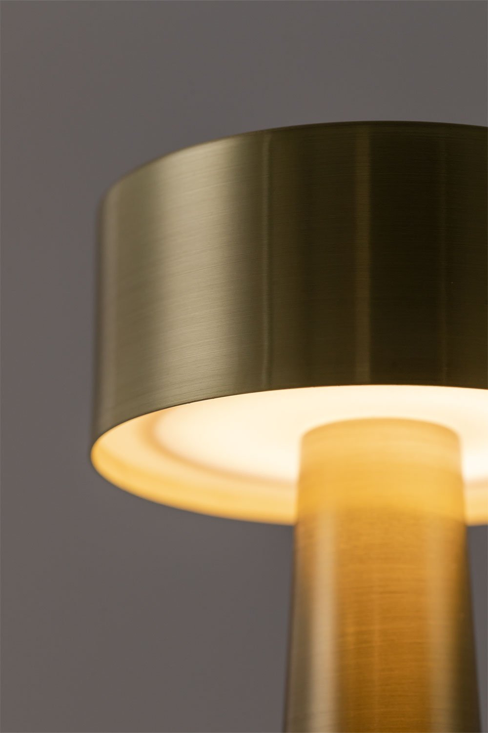 Bezprzewodowa lampa stołowa LED Mull, obrazek w galerii 5