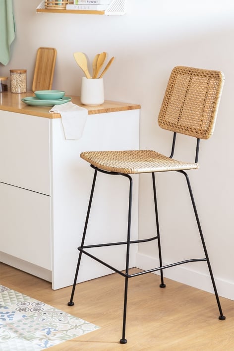 Wysoki stolek z syntetycznej wikliny (75,5 cm) Shelly