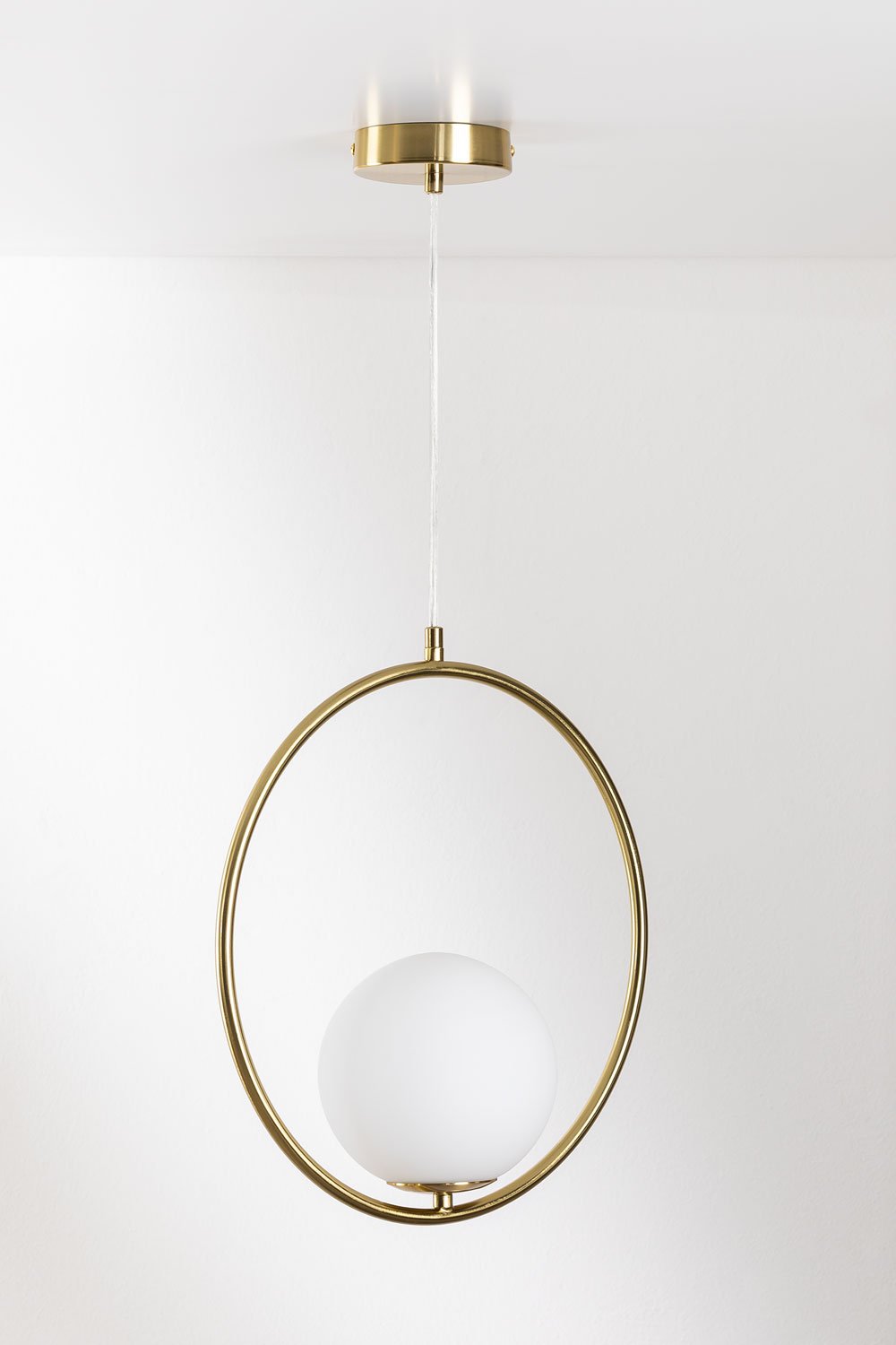 Metalowa lampa sufitowa Blaise ze szklaną kulą    , obrazek w galerii 3