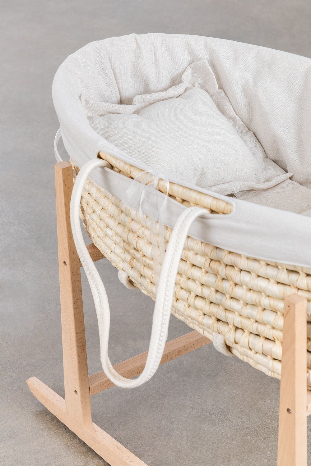 Moisés z rattanu z wyściółką i kołyską Fabian, obrazek w galerii 3