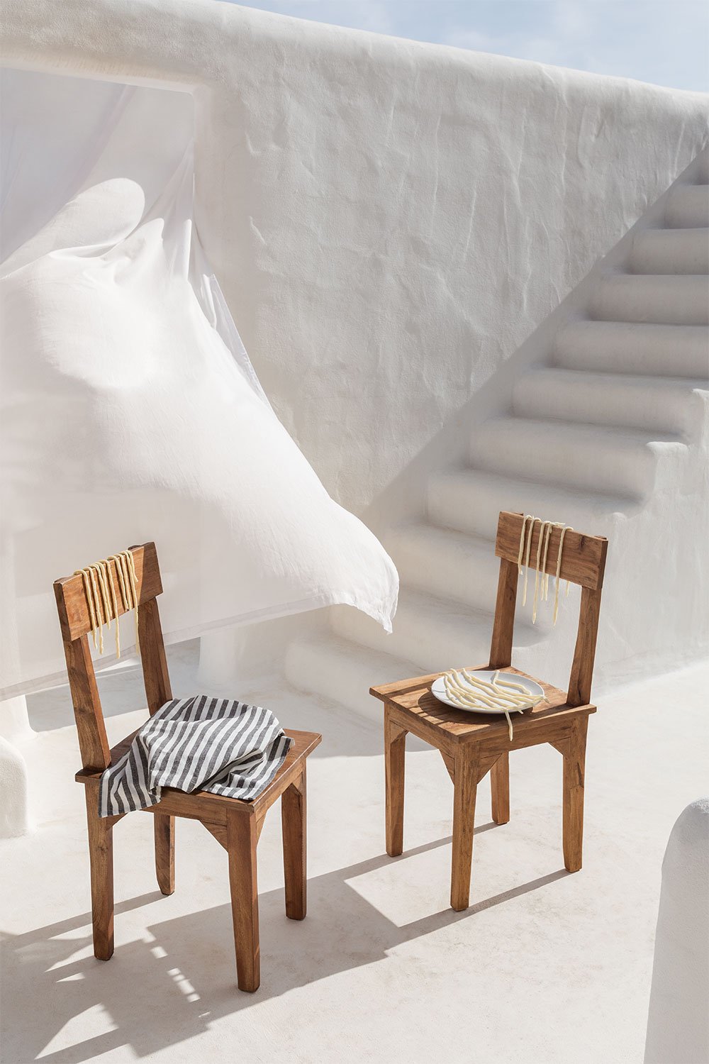 Krzesło z drewna pochodzącego z recyklingu Vignet, obrazek w galerii 1