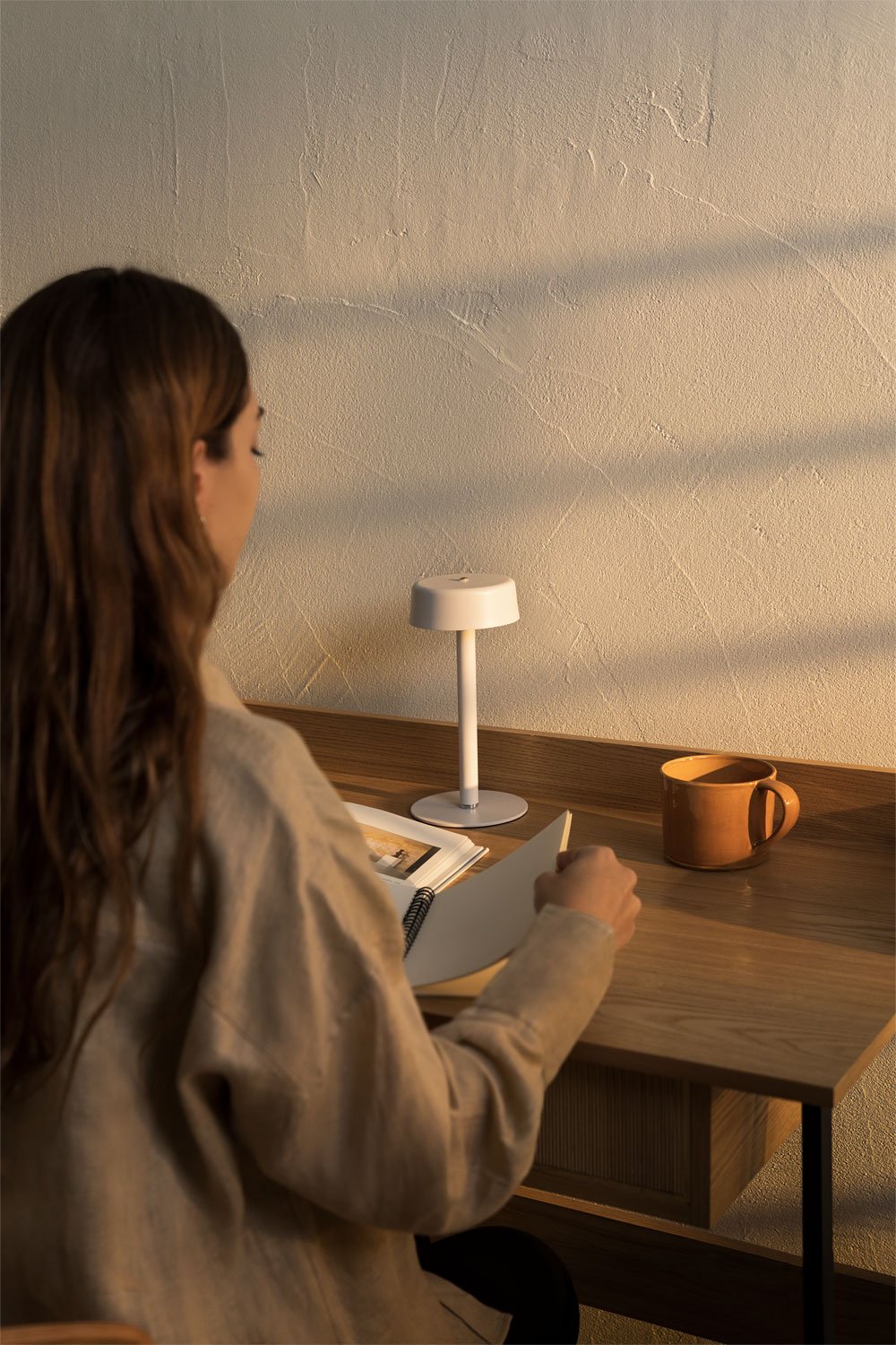 Bezprzewodowa lampa stołowa LED Marcia, obrazek w galerii 1