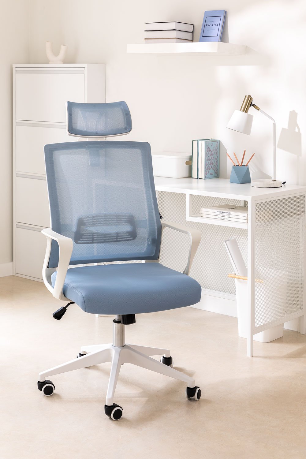 Krzesło biurowe z kółkami i podłokietnikami Teill Colors, obrazek w galerii 1
