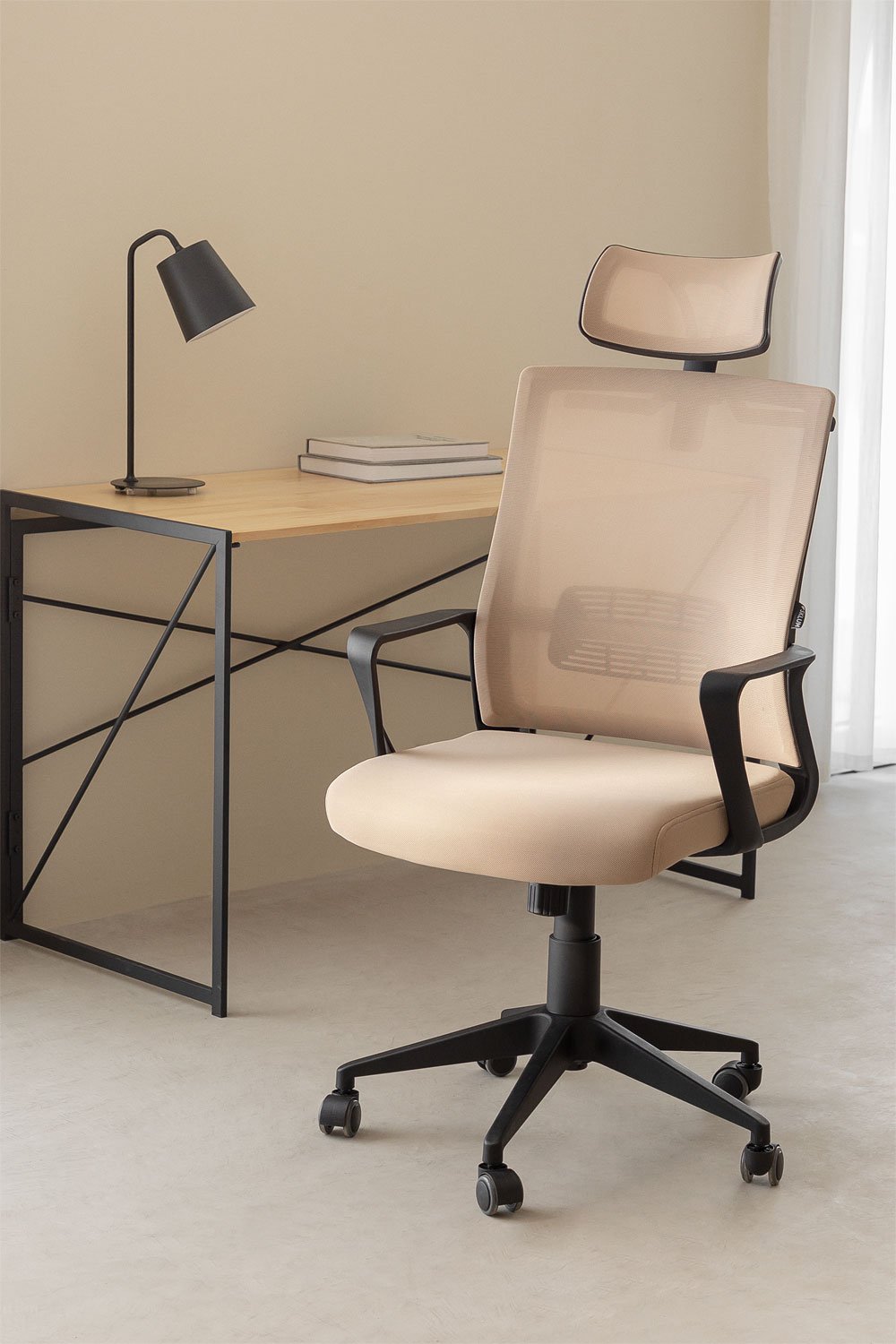 Krzesło biurowe z kółkami i zagłówkiem Teill Black, obrazek w galerii 1