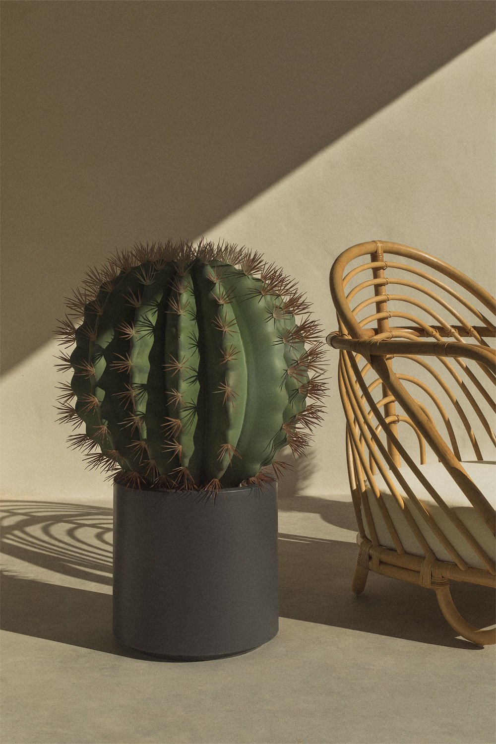 Sztuczny kaktus Ferocactus, obrazek w galerii 1