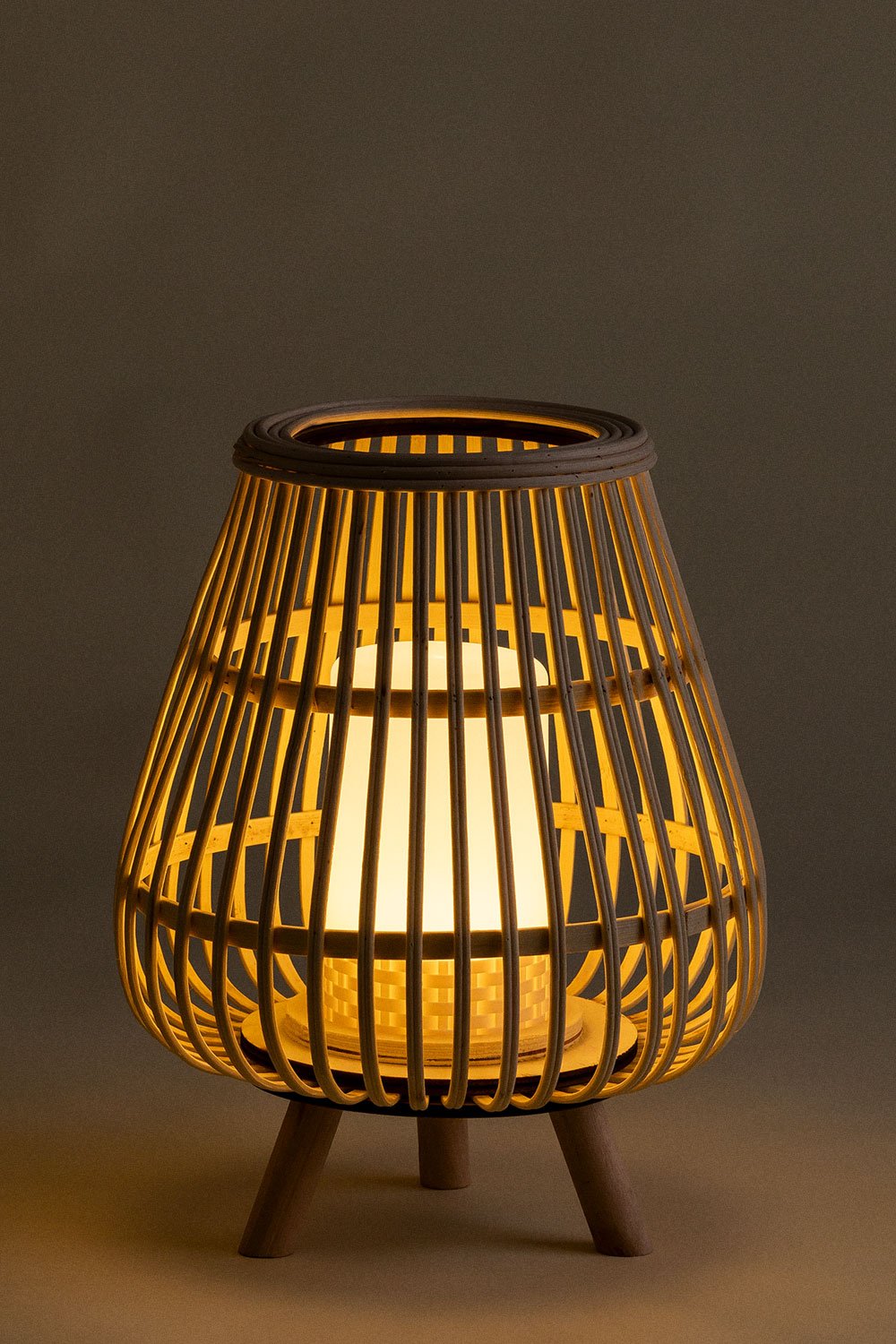 Bezprzewodowa zewnętrzna lampa stołowa LED Melzu, obrazek w galerii 3