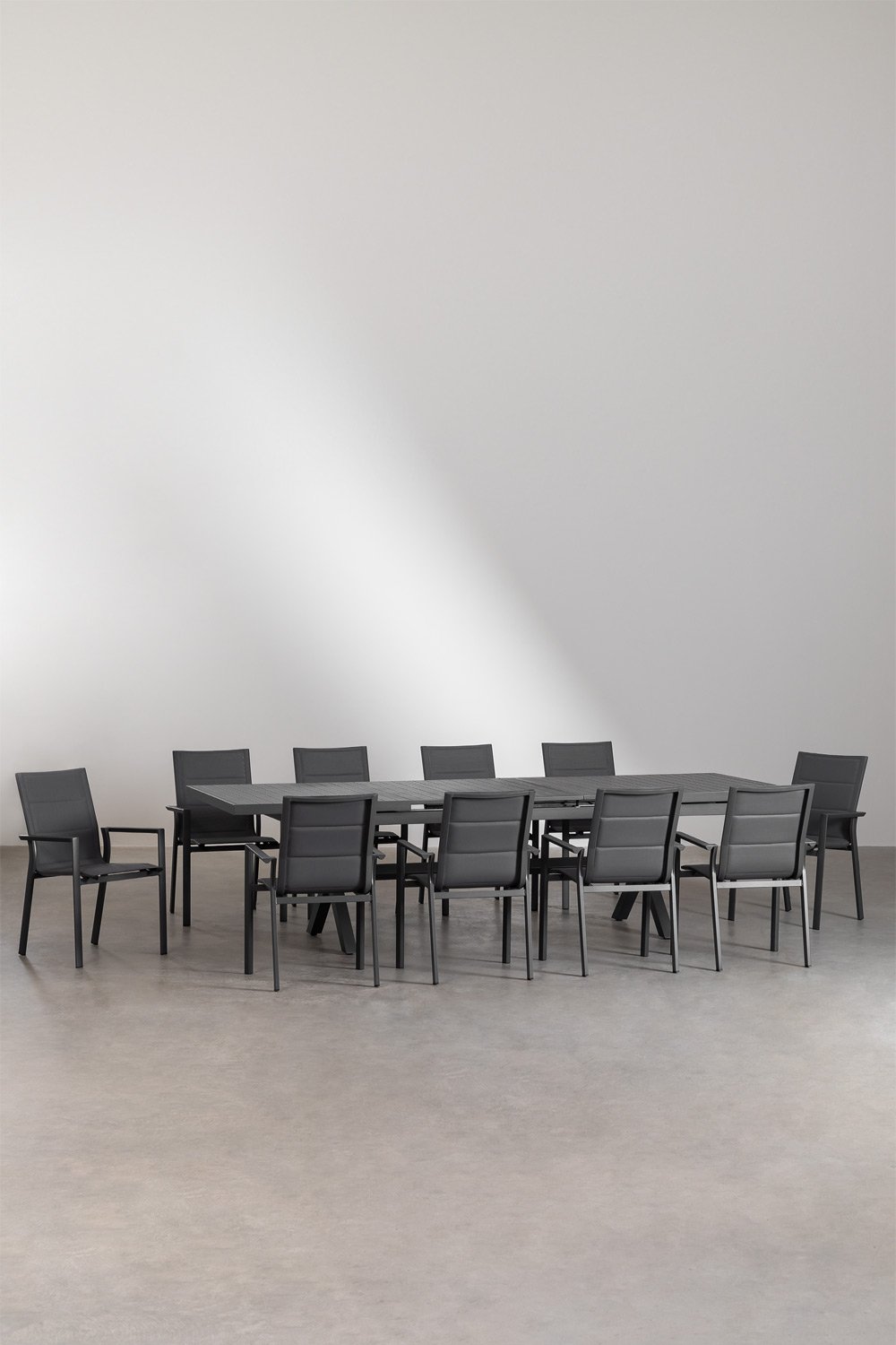 Zestaw stołu prostokątnego 240-300x100 cm rozkładanego oraz 10 sztaplowanych krzeseł ogrodowych z podłokietnikami z aluminium Ka, obrazek w galerii 2