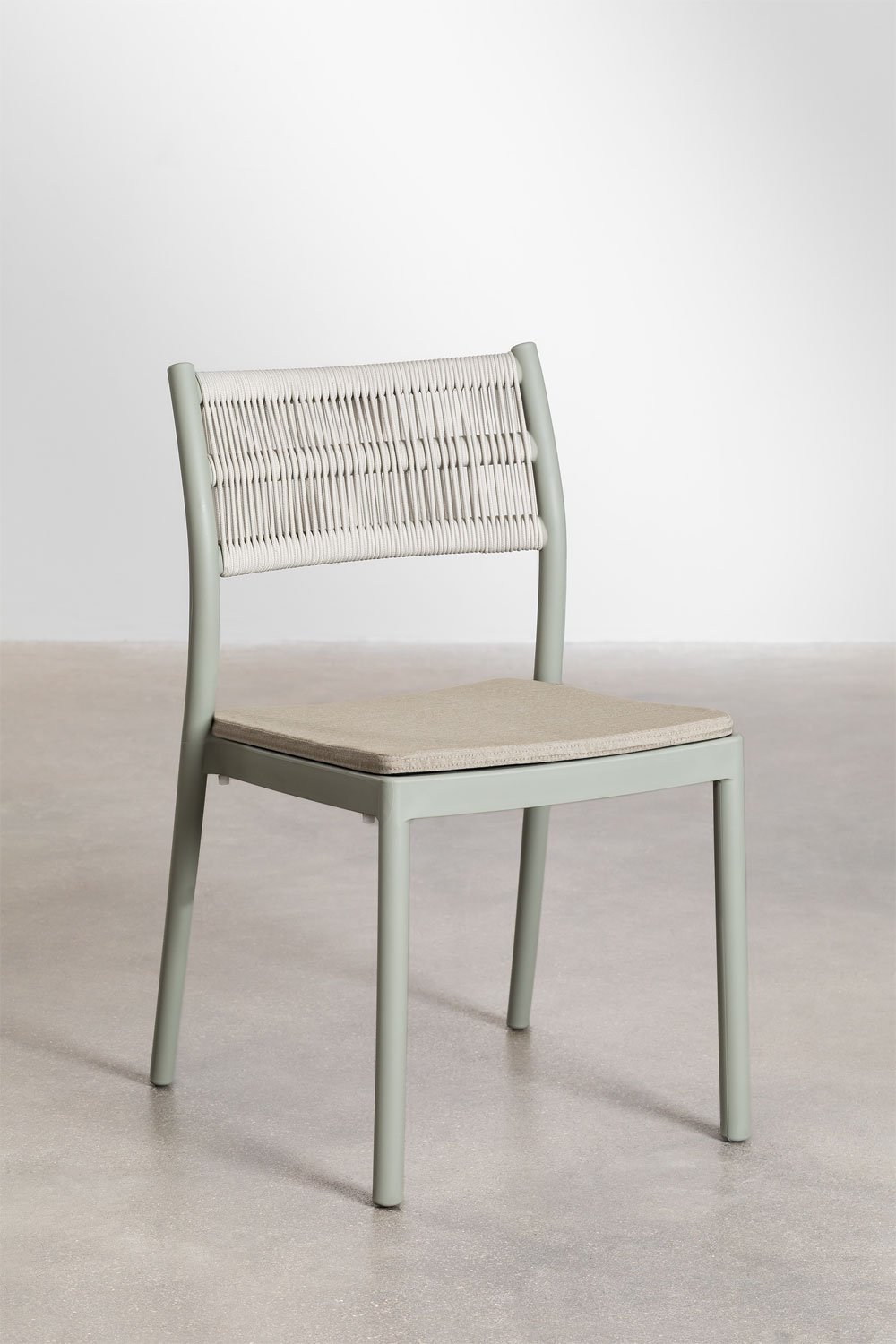 Krzesło do jadalni Favila z możliwością sztaplowania, obrazek w galerii 1