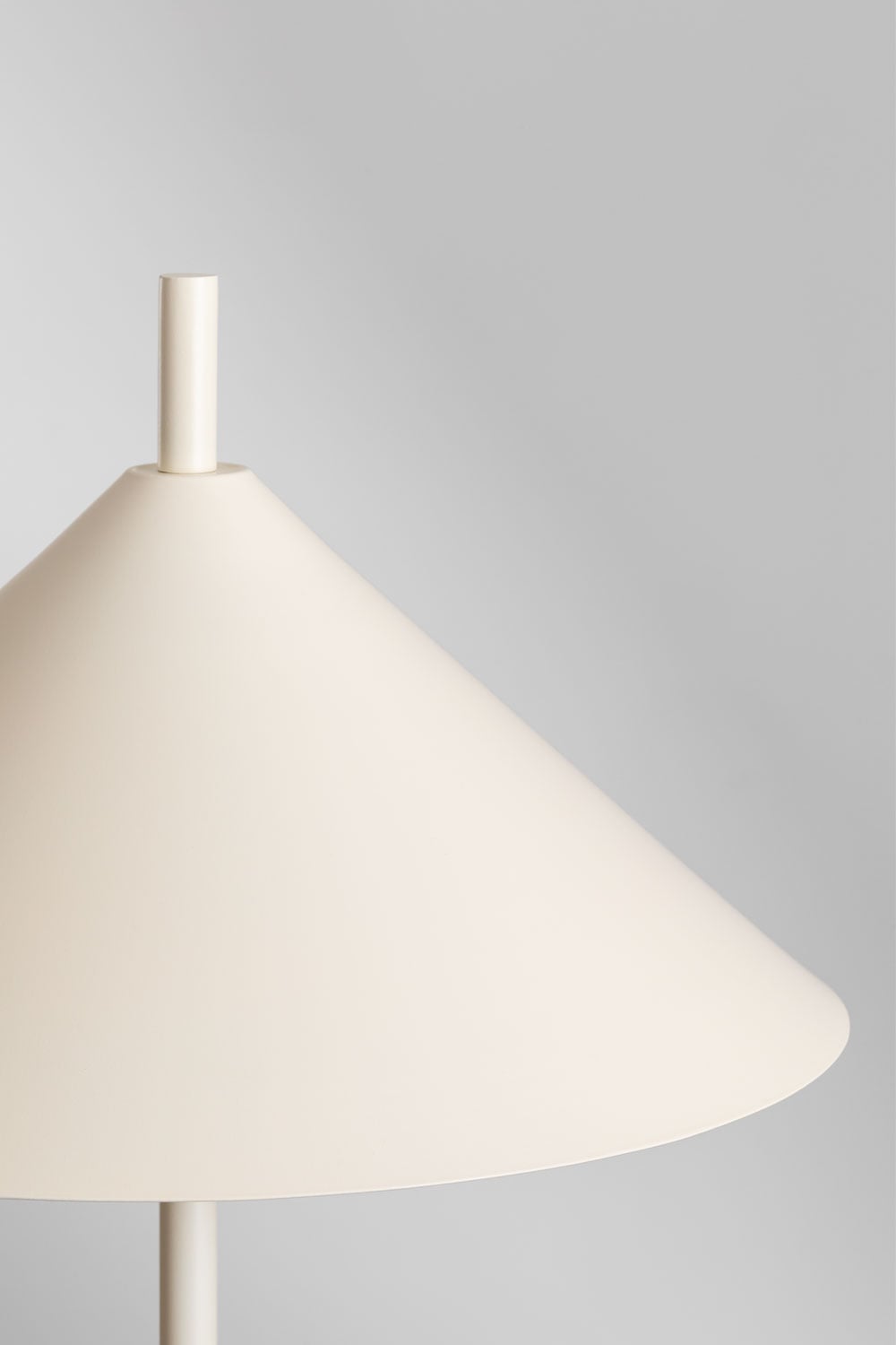 Lampa stojąca z żelaza Aziel, obrazek w galerii 4