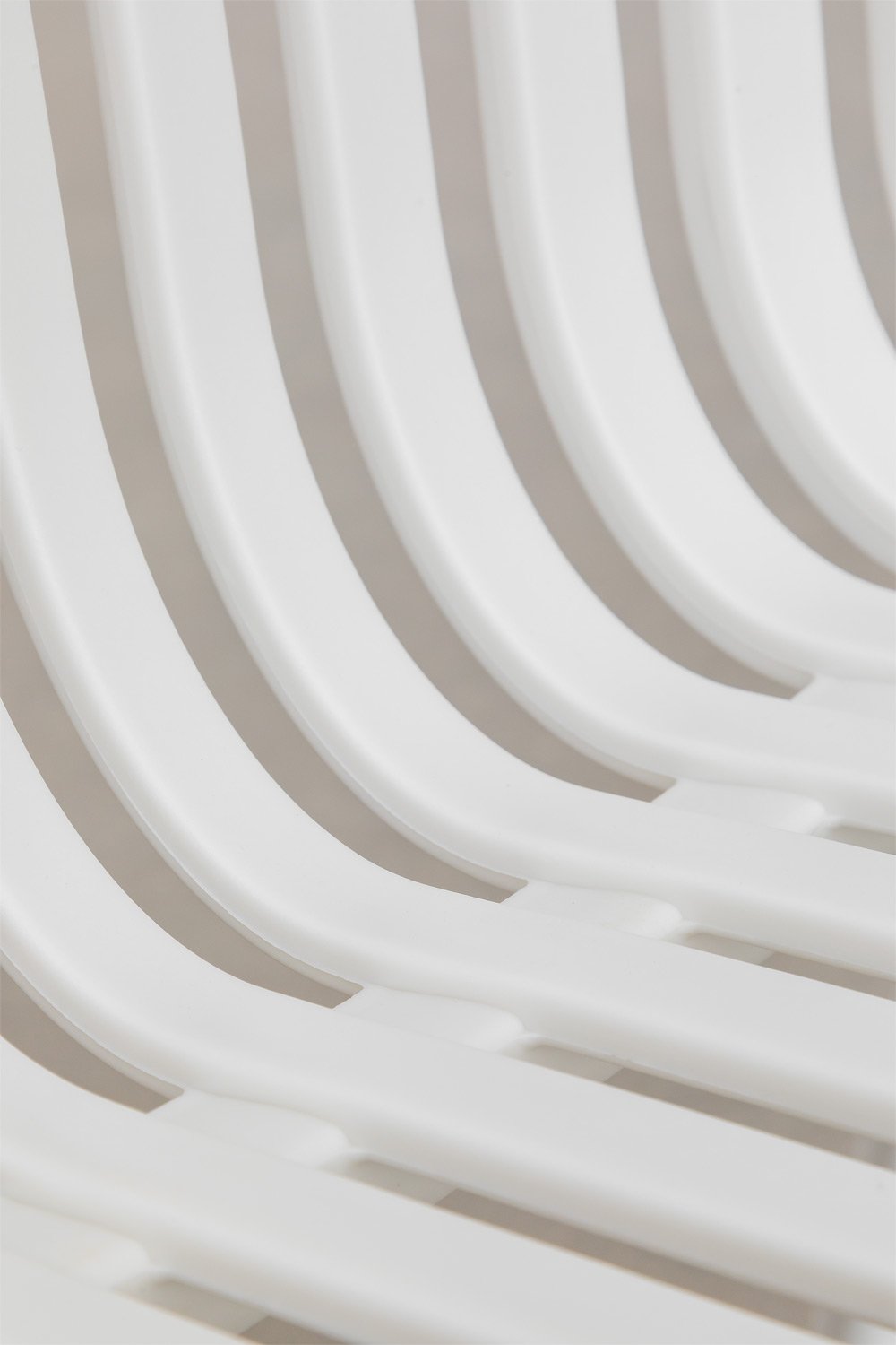 Zestaw 4 krzeseł do jadalni, które można ustawiać jedno na drugim, z polipropylenu Wendell  , obrazek w galerii 6