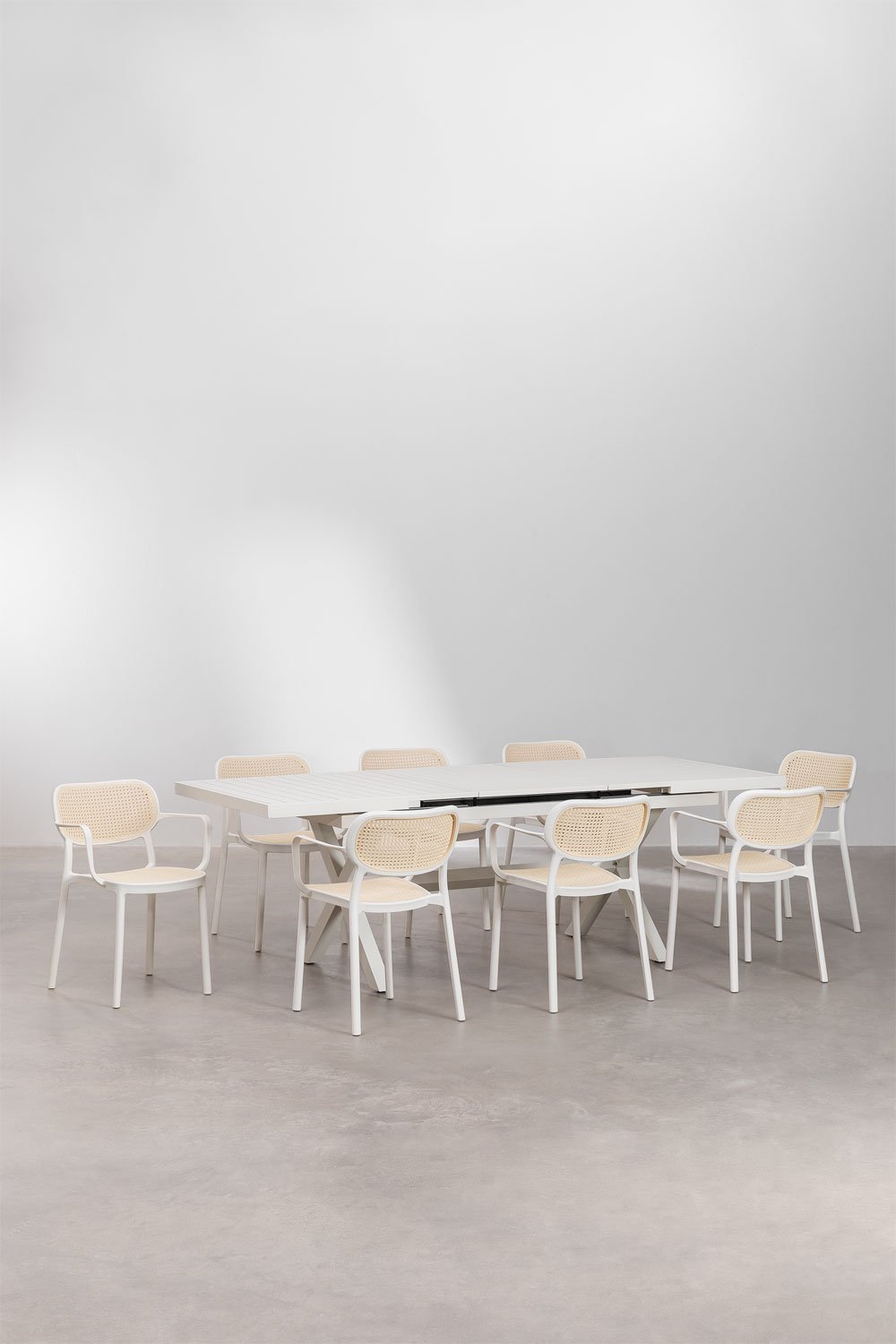 Zestaw rozkładanych prostokątnych aluminiowych stołów ogrodowych Karena (180-240x90 cm) i 8 krzeseł ogrodowych Omara z podłokiet, obrazek w galerii 1