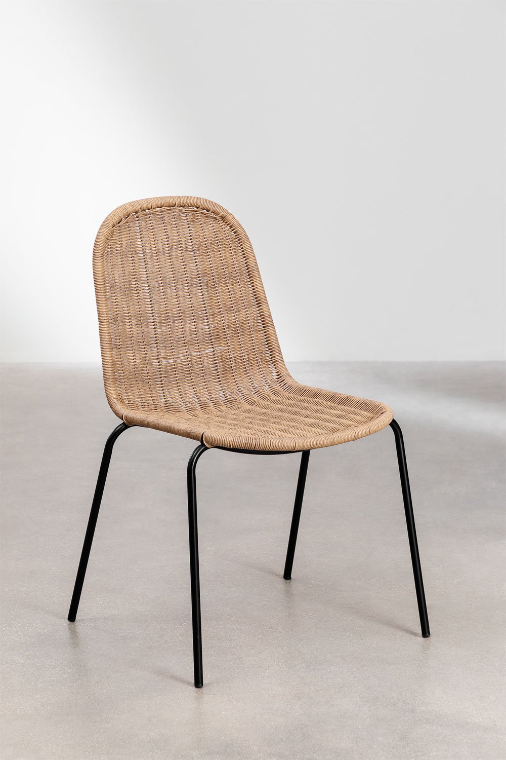 Zestaw 4 wiklinowych krzeseł do jadalni Reiven z możliwością sztaplowania, obrazek w galerii 1