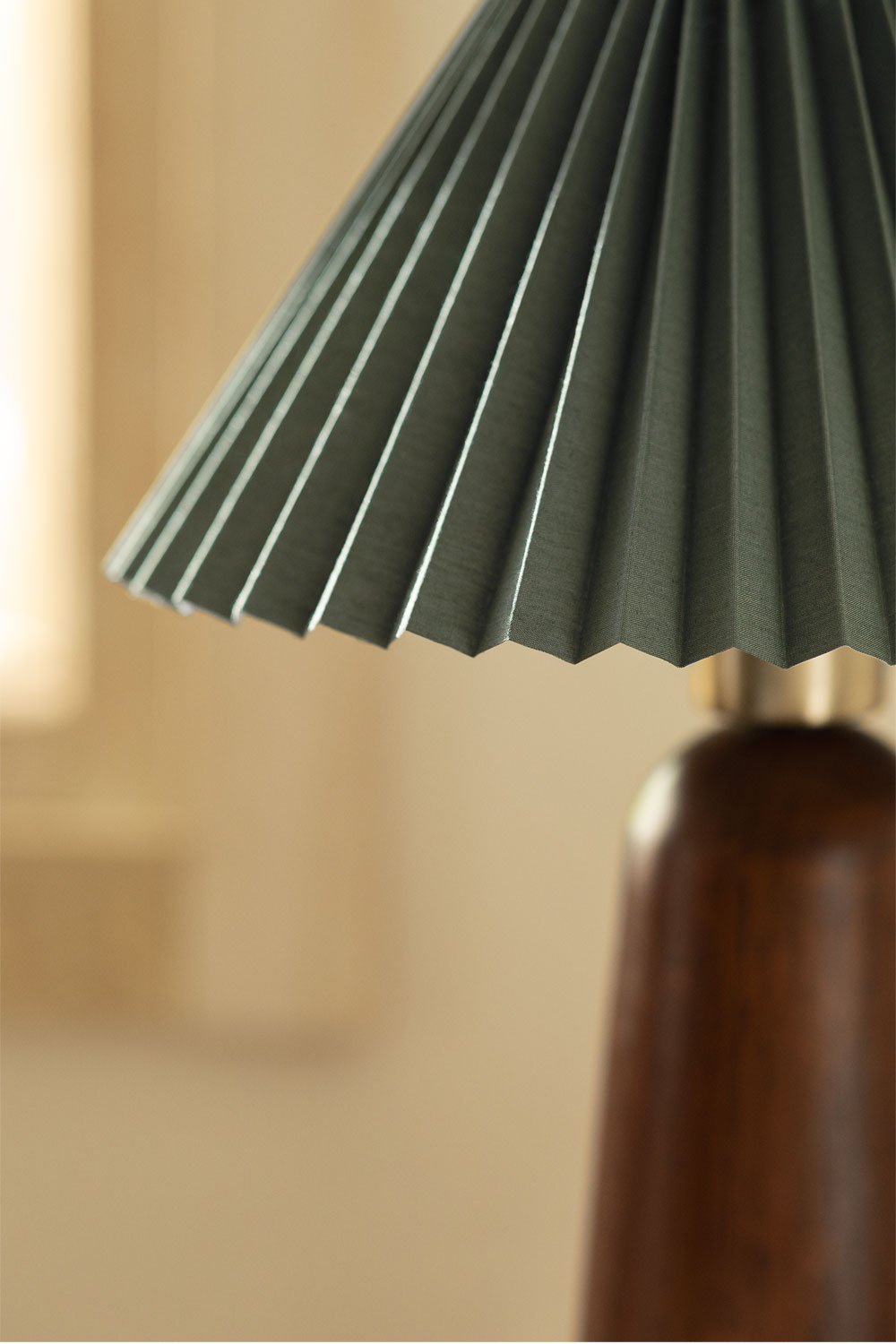 Drewniana lampa stołowa Jeremaia, obrazek w galerii 2