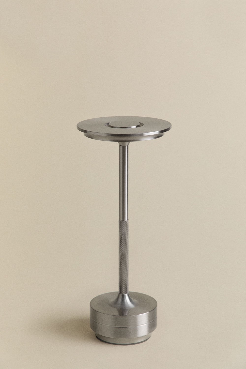 Bezprzewodowa zewnętrzna lampa stołowa LED Rivkin, obrazek w galerii 1
