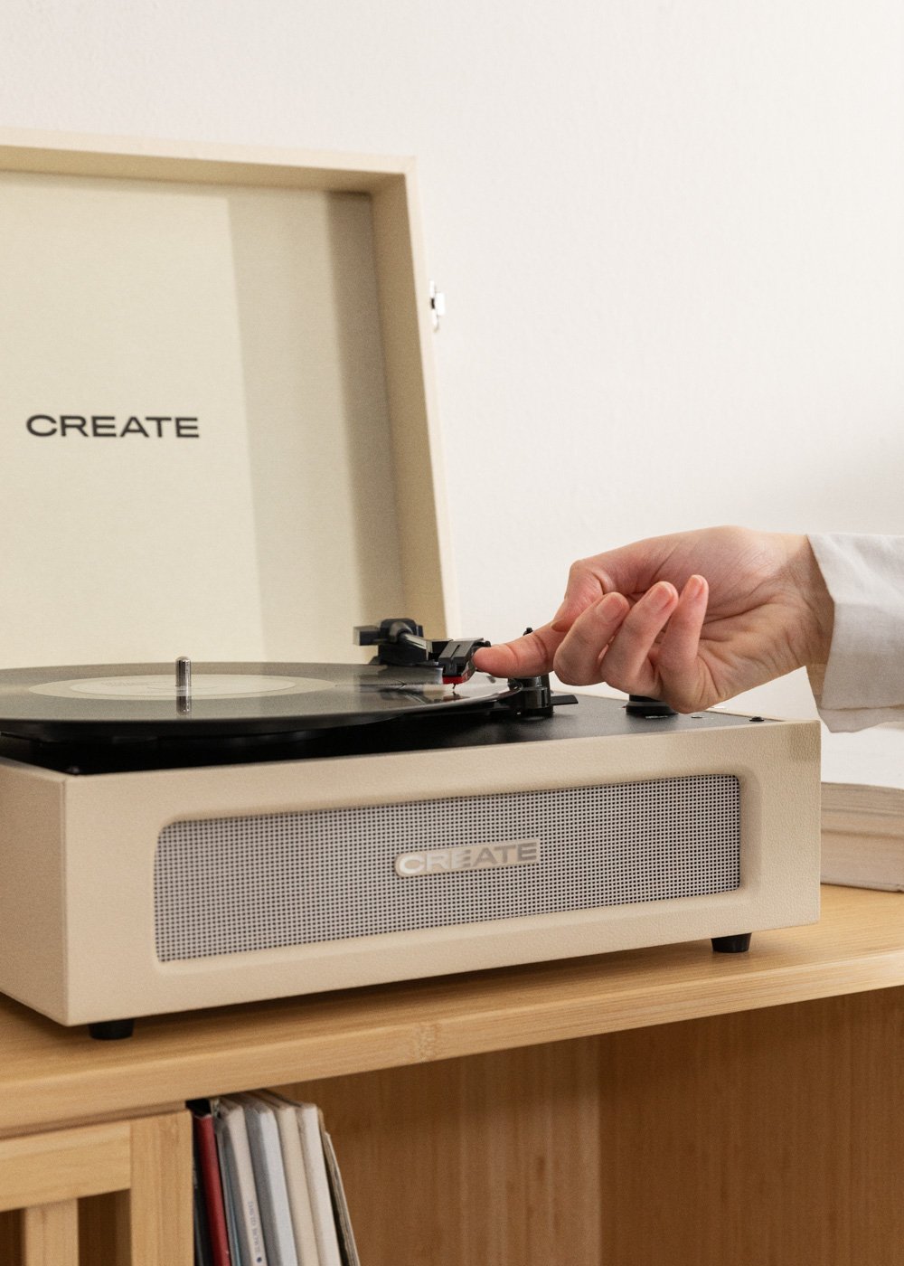 CREATE - RECORD PLAYER COMPACT - Gramofon Retro z Bluetooth, USB, MicroSD y MP3 record/player, obrazek w galerii 2