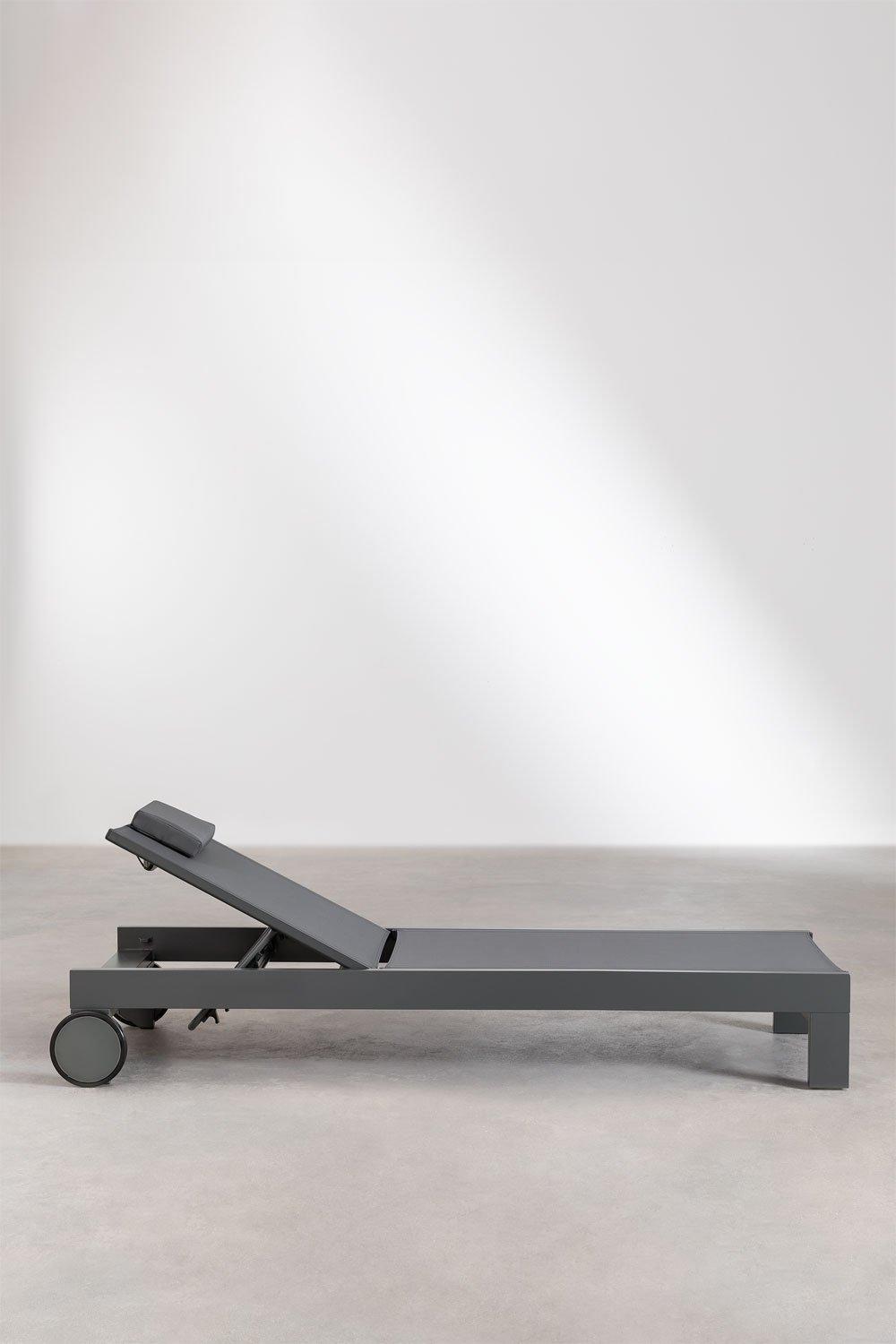 Leżak aluminiowy z poduszką Akelia, obrazek w galerii 5