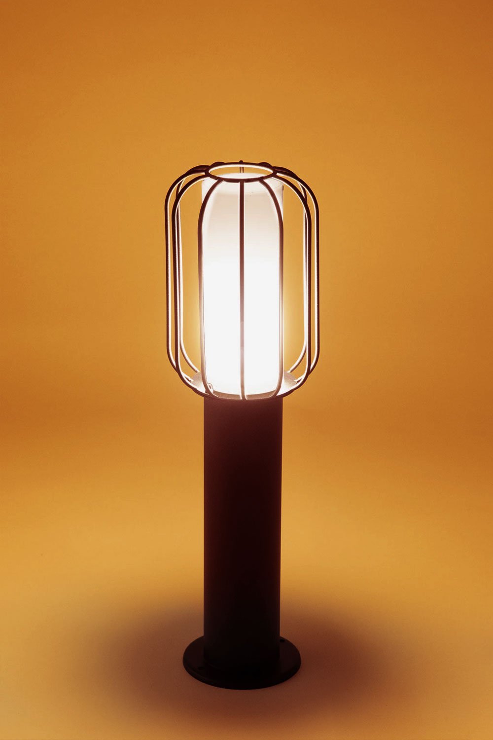 Zewnętrzna lampa ostrzegawcza Arveta ze stali nierdzewnej, obrazek w galerii 3