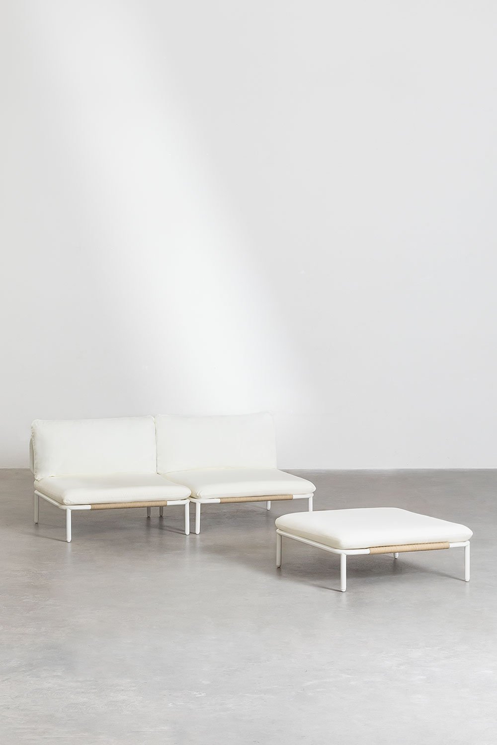Dwuczęściowa modułowa sofa ogrodowa i pufa Roubly, obrazek w galerii 1