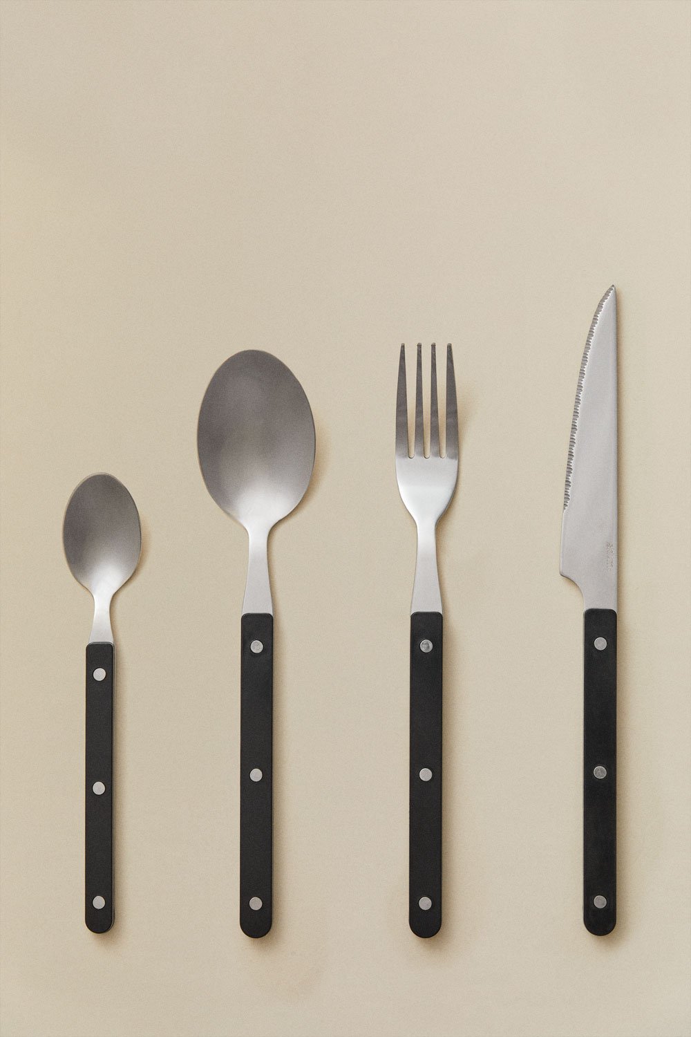 Zestaw sztućców ze stali nierdzewnej 16 elementów Tirvola, obrazek w galerii 4