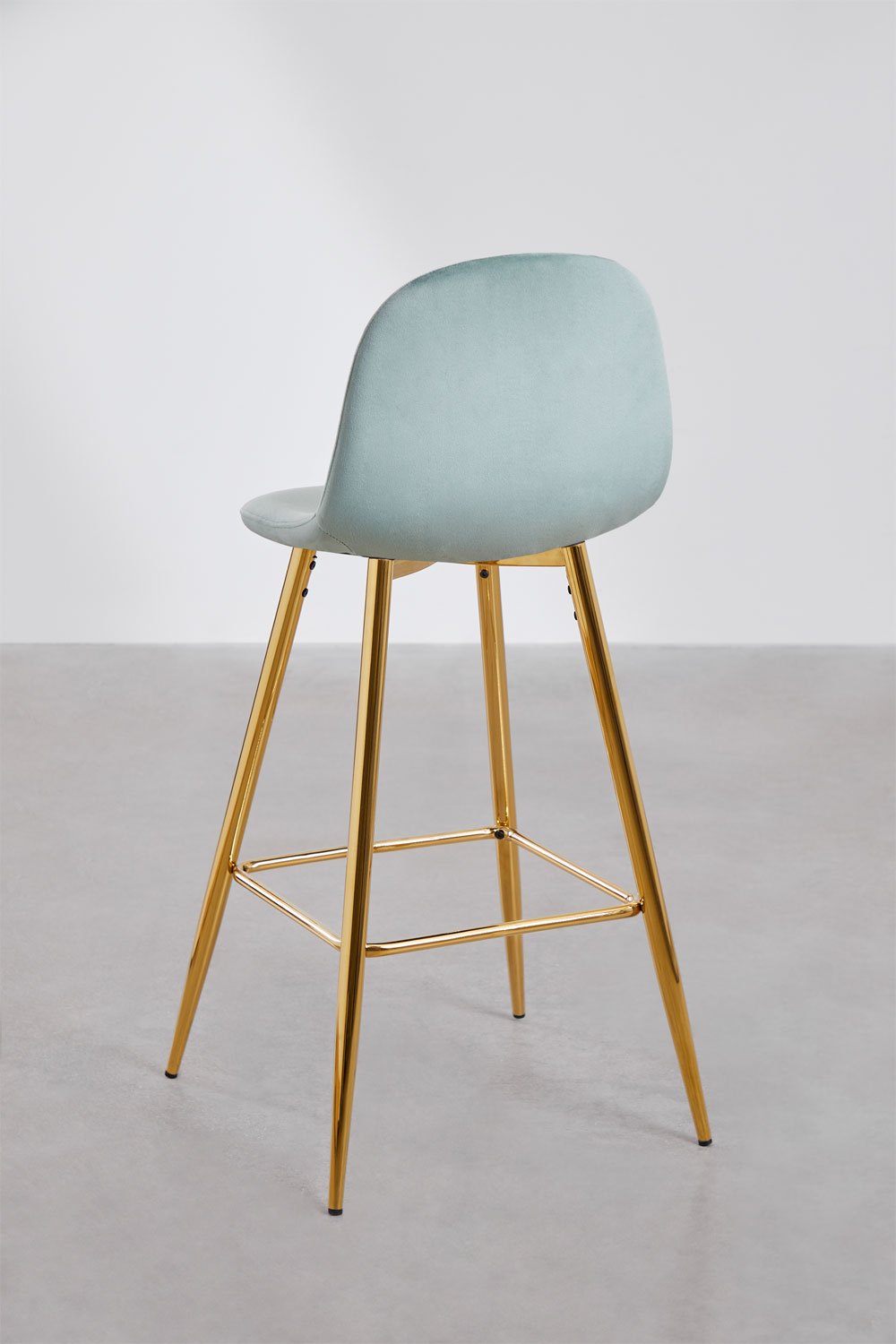 Taboret wysoki 75 cm z zielonego jodłowego aksamitu i złotymi nogami Glamm, obrazek w galerii 3