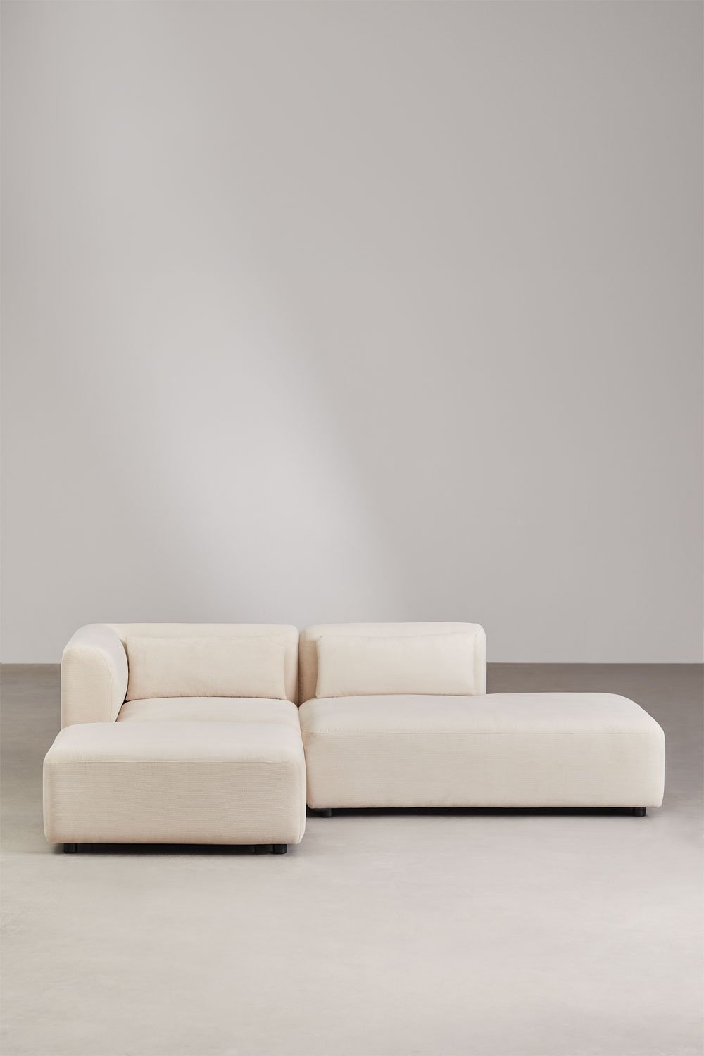 Dwuczęściowa narożnikowa sofa modułowa z prawym szezlongiem i pufą Fogler, obrazek w galerii 3