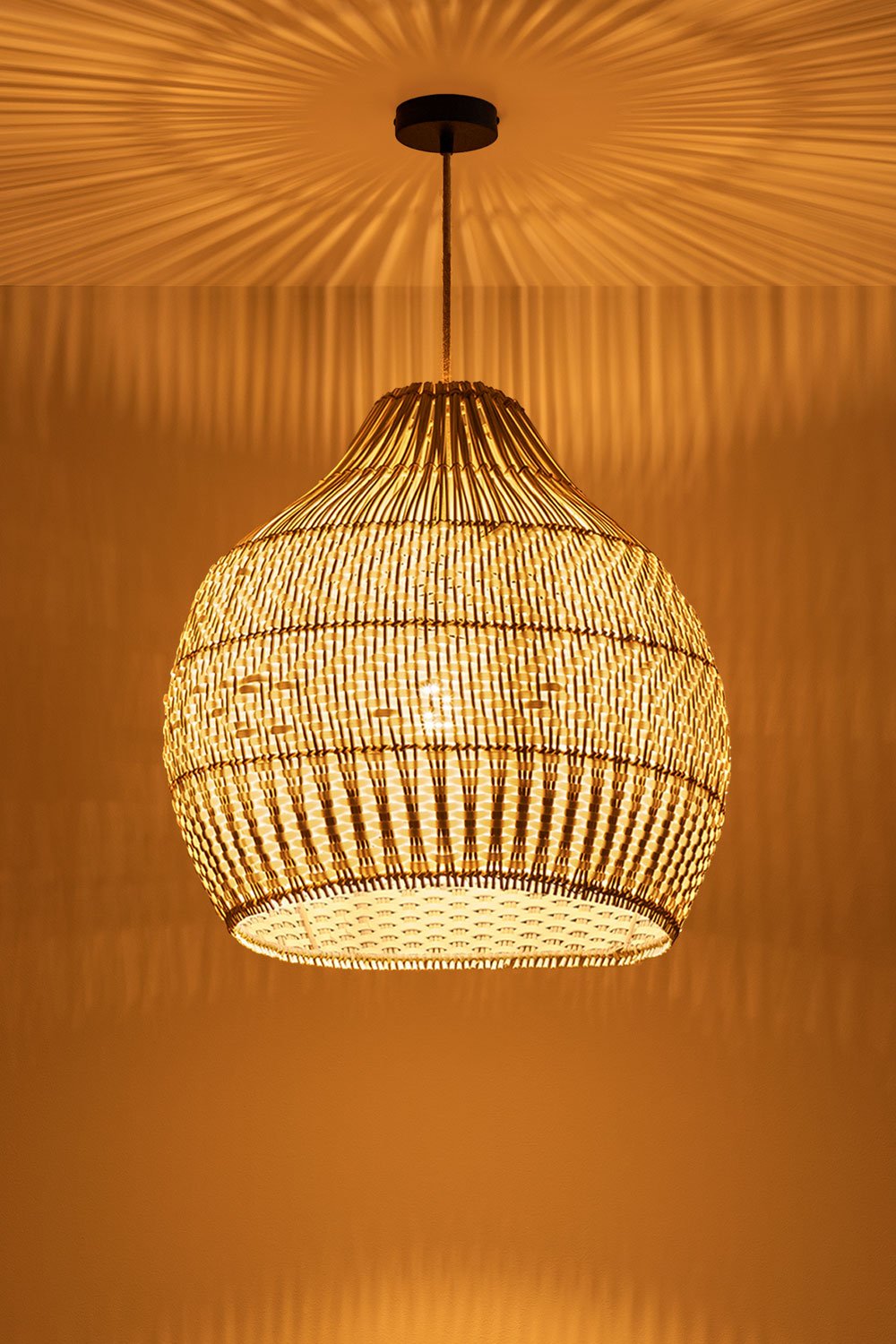 Lampa sufitowa z plecionego rattanu Llaury, obrazek w galerii 2