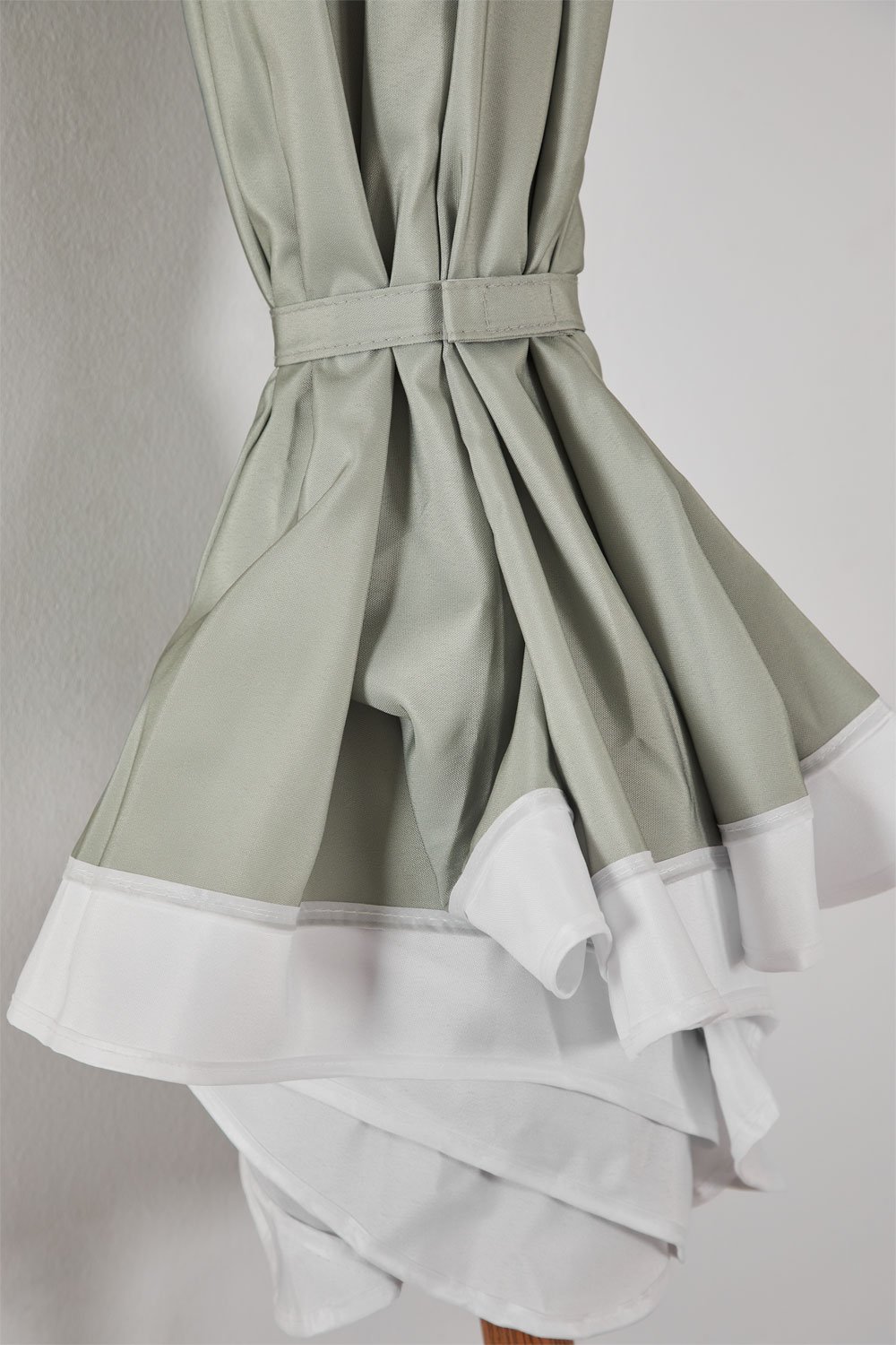 Parasol Jarko Ø230 cm z tkaniny i stali, obrazek w galerii 7