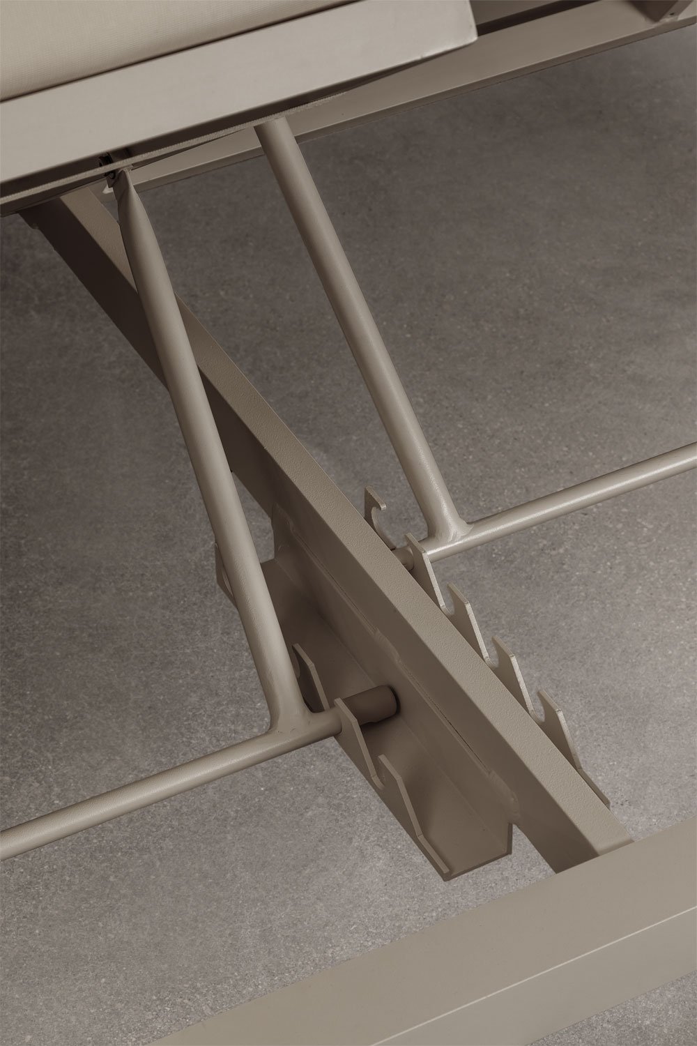 Rozkładane łóżko balijskie z aluminium i tkaniny Nasau, obrazek w galerii 8