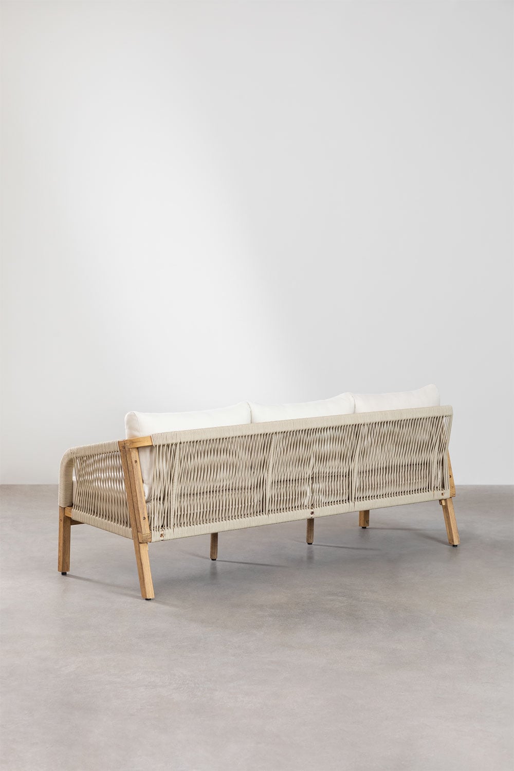 Zestaw wypoczynkowy z 3-osobową sofą, 2 fotelami i stolikiem kawowym z drewna akacjowego Dubai, obrazek w galerii 4