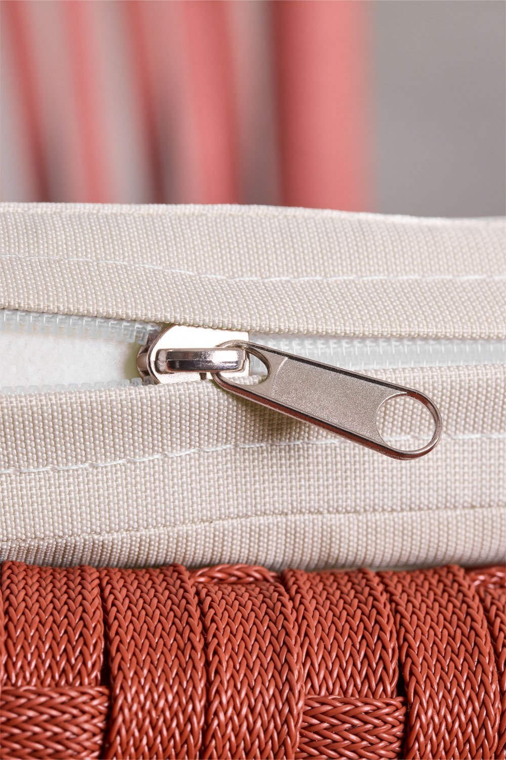 Wysoki stołek Arhiza , obrazek w galerii 7