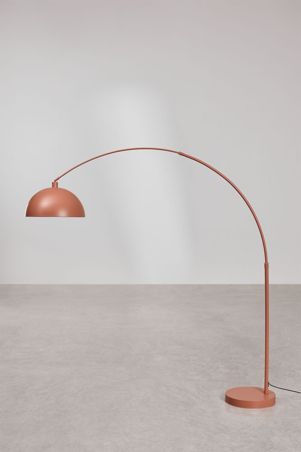 Lampa podłogowa Diala z żelaza, obrazek w galerii 1