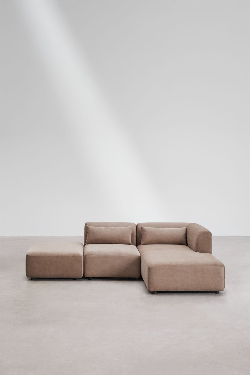 Dwuczęściowa prawa sofa modułowa z szezlongiem i pufą Fogler, obrazek w galerii 3