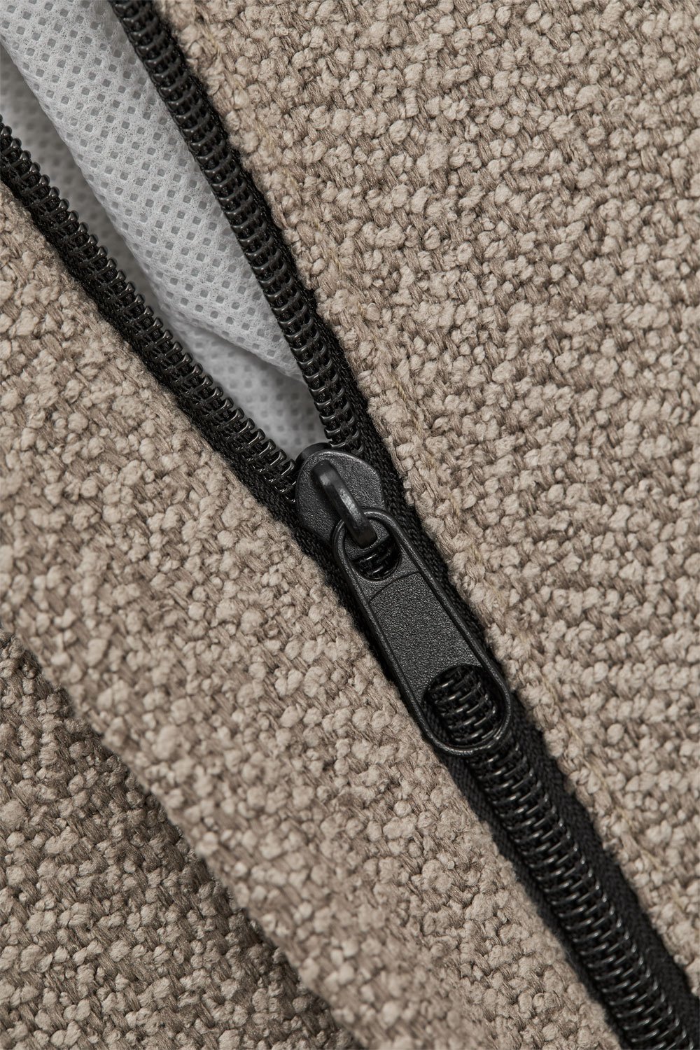 sofa z siedziskiem w tkaninie Neftis Buckle, obrazek w galerii 10