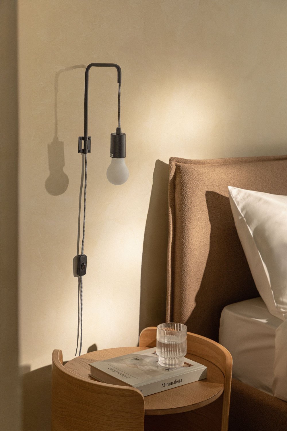 Lampa ścienna Alli, obrazek w galerii 1