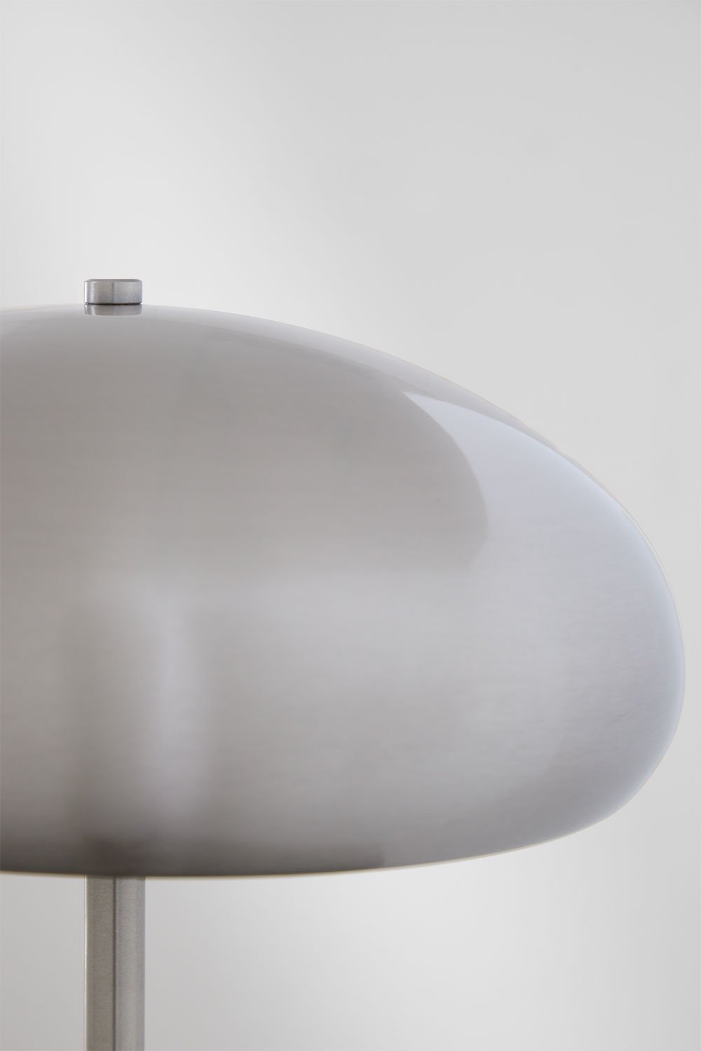 Lampa stojąca z żelaza Hilma, obrazek w galerii 4