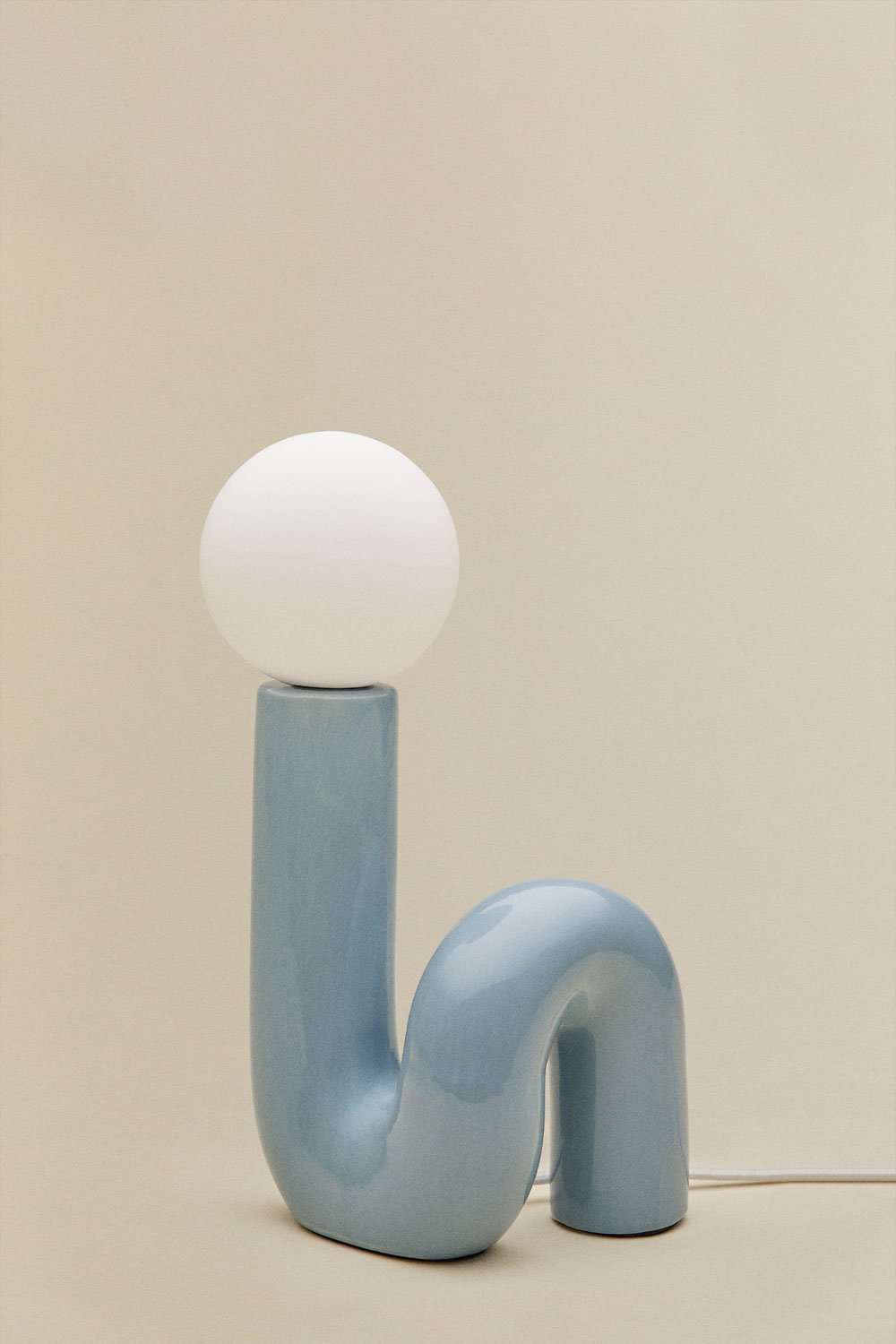 Lampa stołowa ceramiczna z kulą szklaną Vireto, obrazek w galerii 3