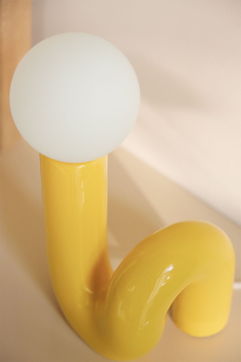 Lampa stołowa ceramiczna z kulą szklaną Vireto, obrazek w galerii 2