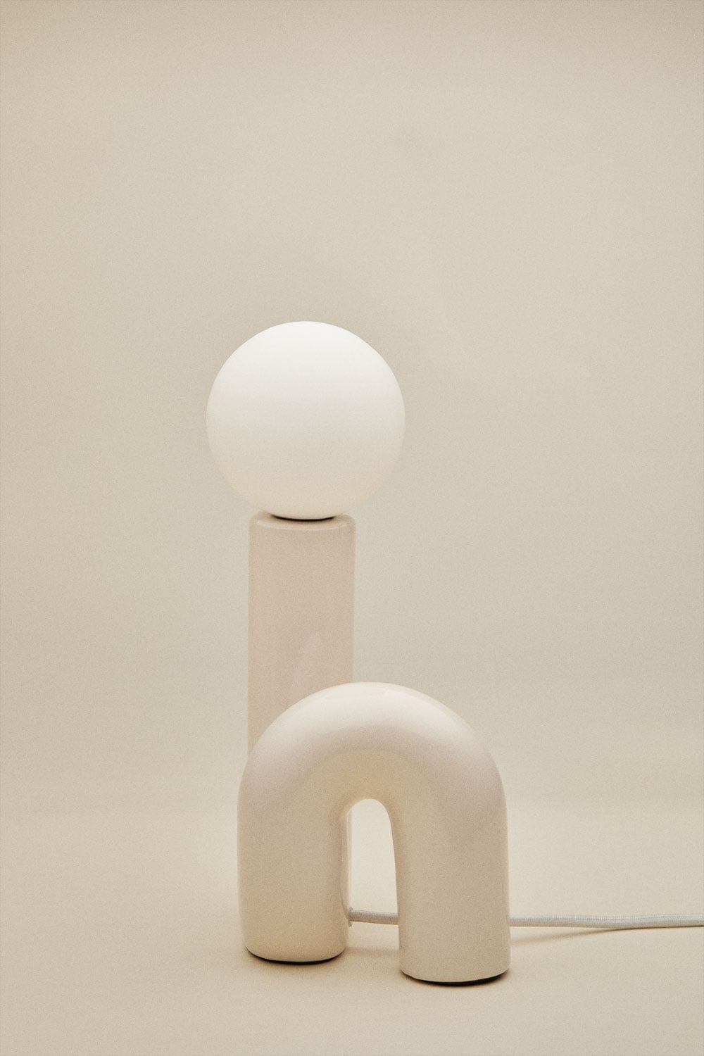 Lampa stołowa ceramiczna z kulą szklaną Vireto, obrazek w galerii 5