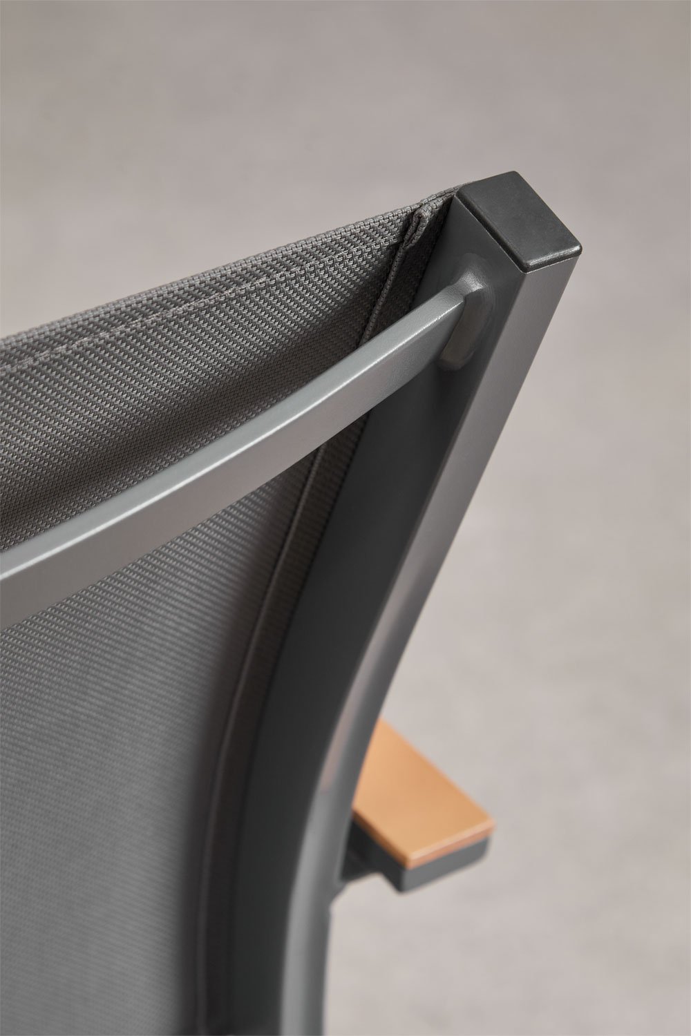 Zestaw 2 aluminiowych krzeseł ogrodowych Archer, które można sztaplować   , obrazek w galerii 6