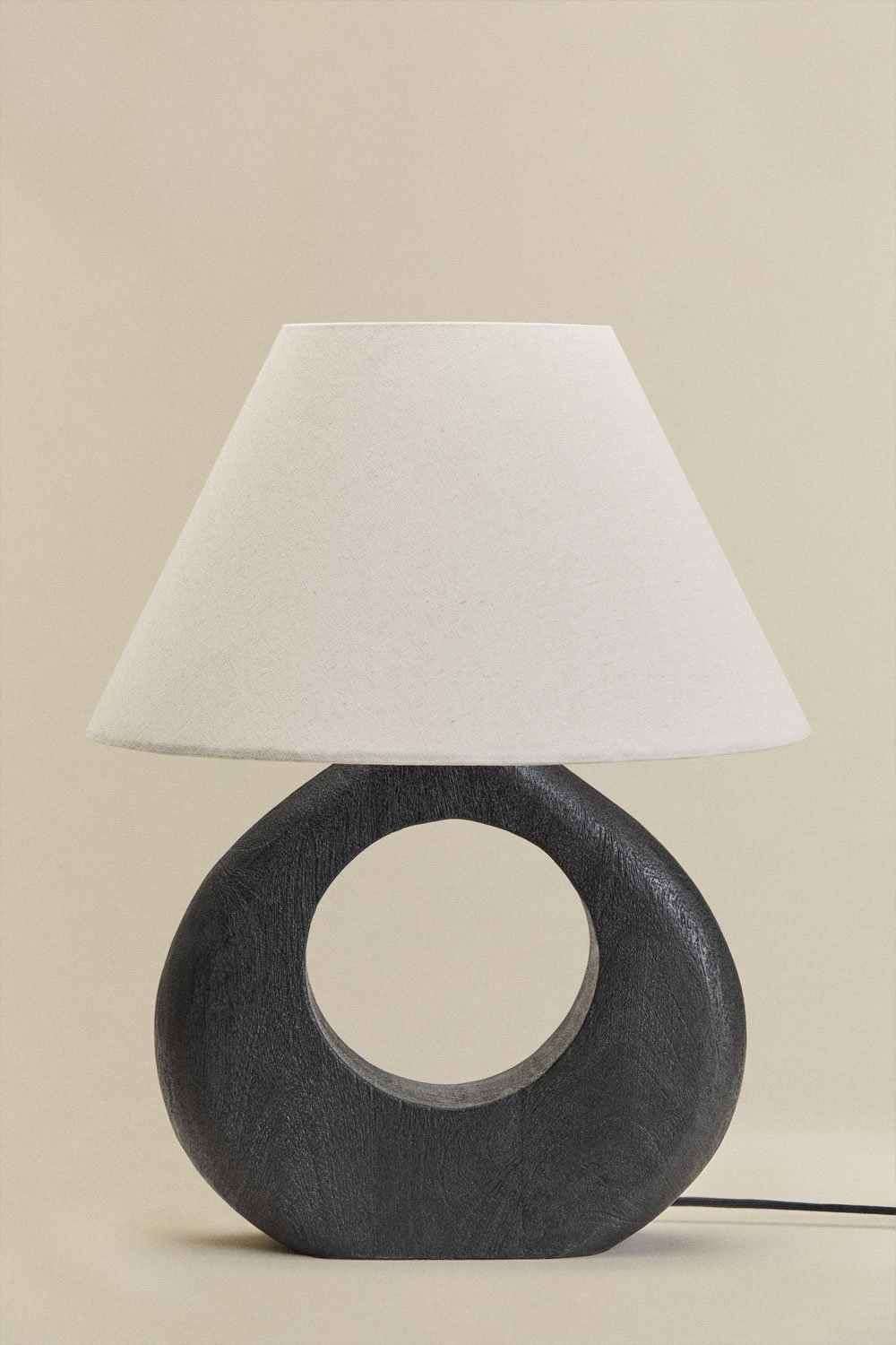 Lampa stołowa Joana z drewna mango, obrazek w galerii 1