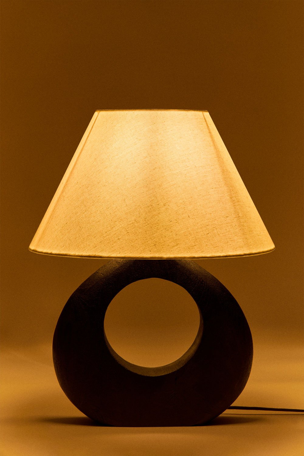 Lampa stołowa Joana z drewna mango, obrazek w galerii 2