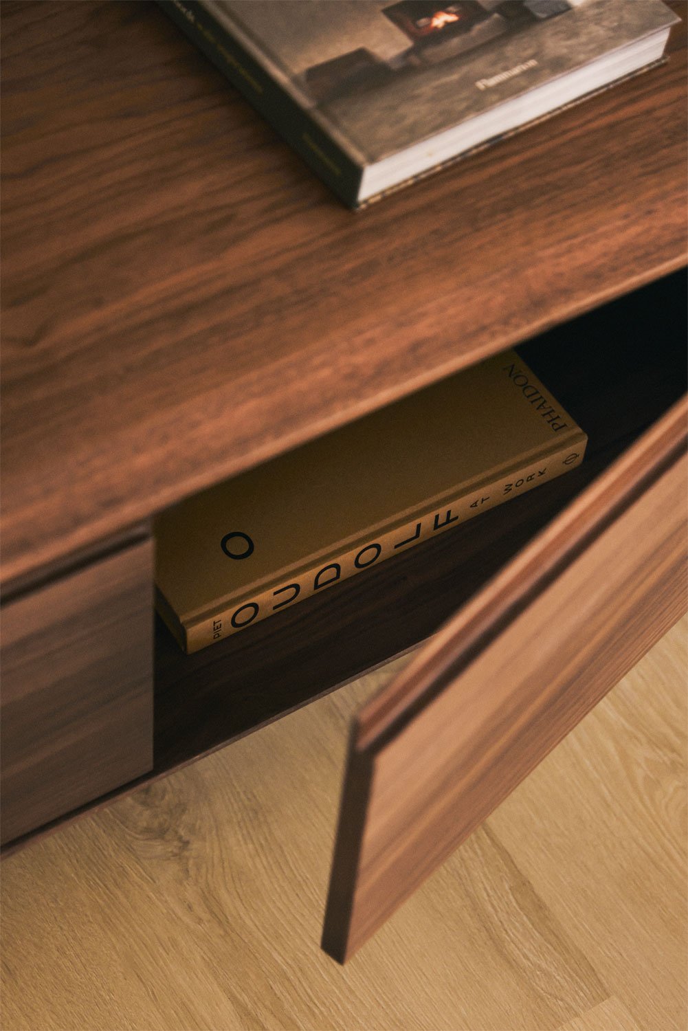 Szafka RTV 240x45 cm z forniru ciemny orzech Treveris, obrazek w galerii 2
