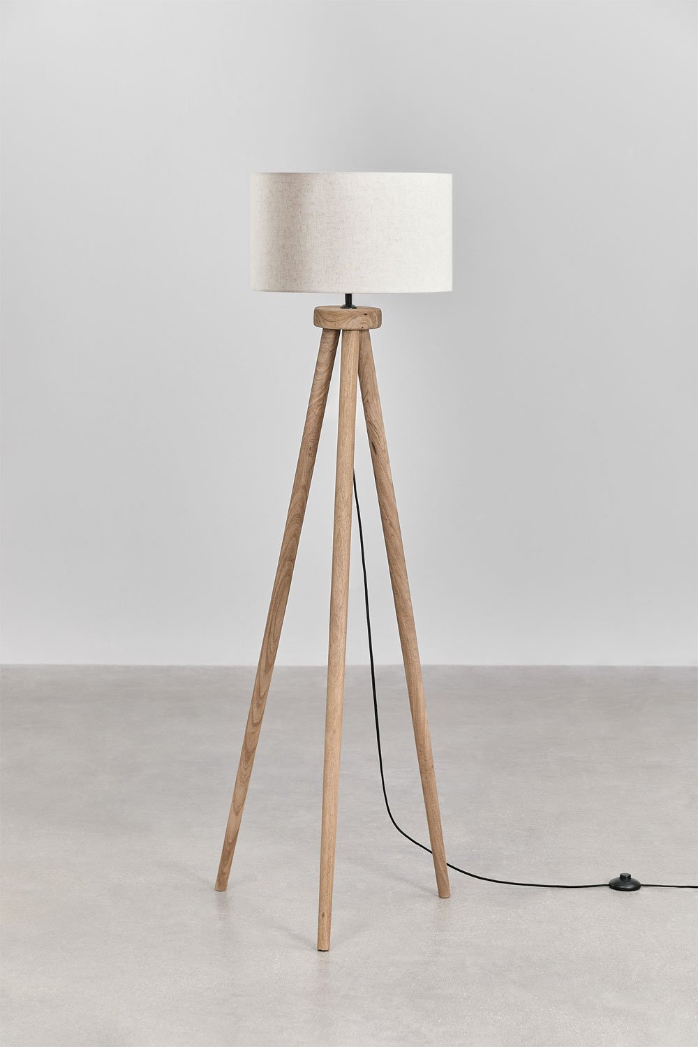 Lampa podłogowa Simona z drewna mango, obrazek w galerii 1