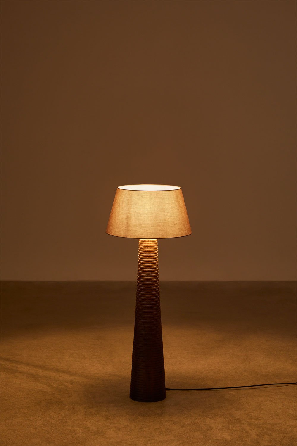 Lampa podłogowa z drewna mango Malva, obrazek w galerii 2