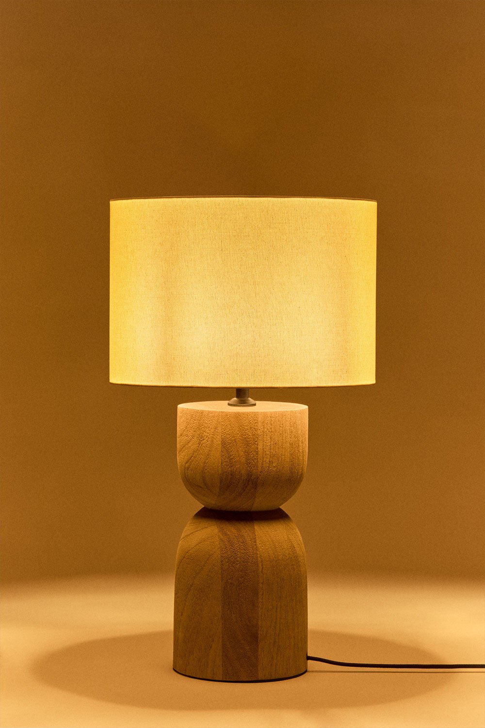 Lampa stołowa Diniz z drewna mango, obrazek w galerii 2
