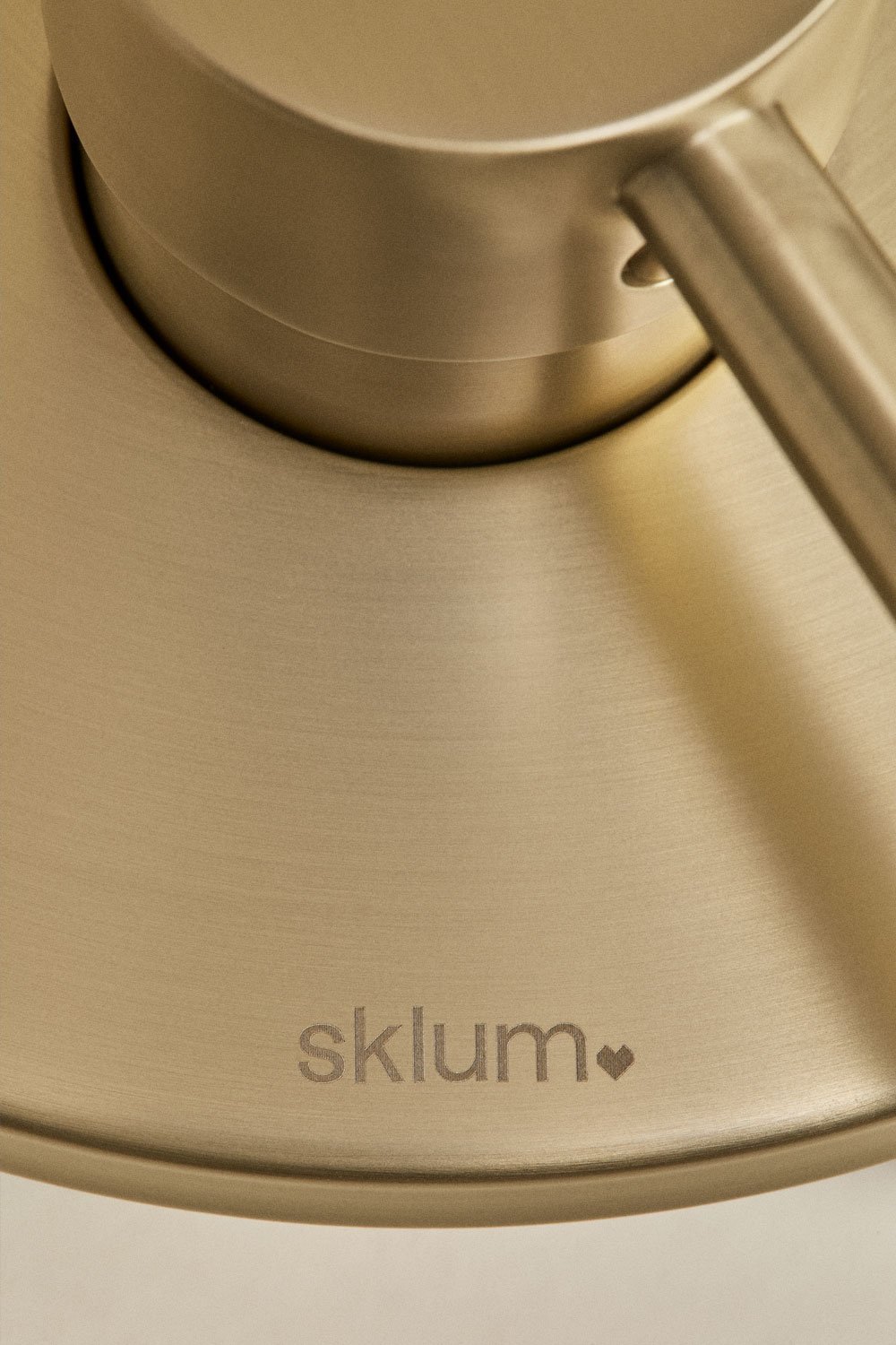 Kolumna prysznicowa wbudowana Orveta z mosiądzu, obrazek w galerii 10