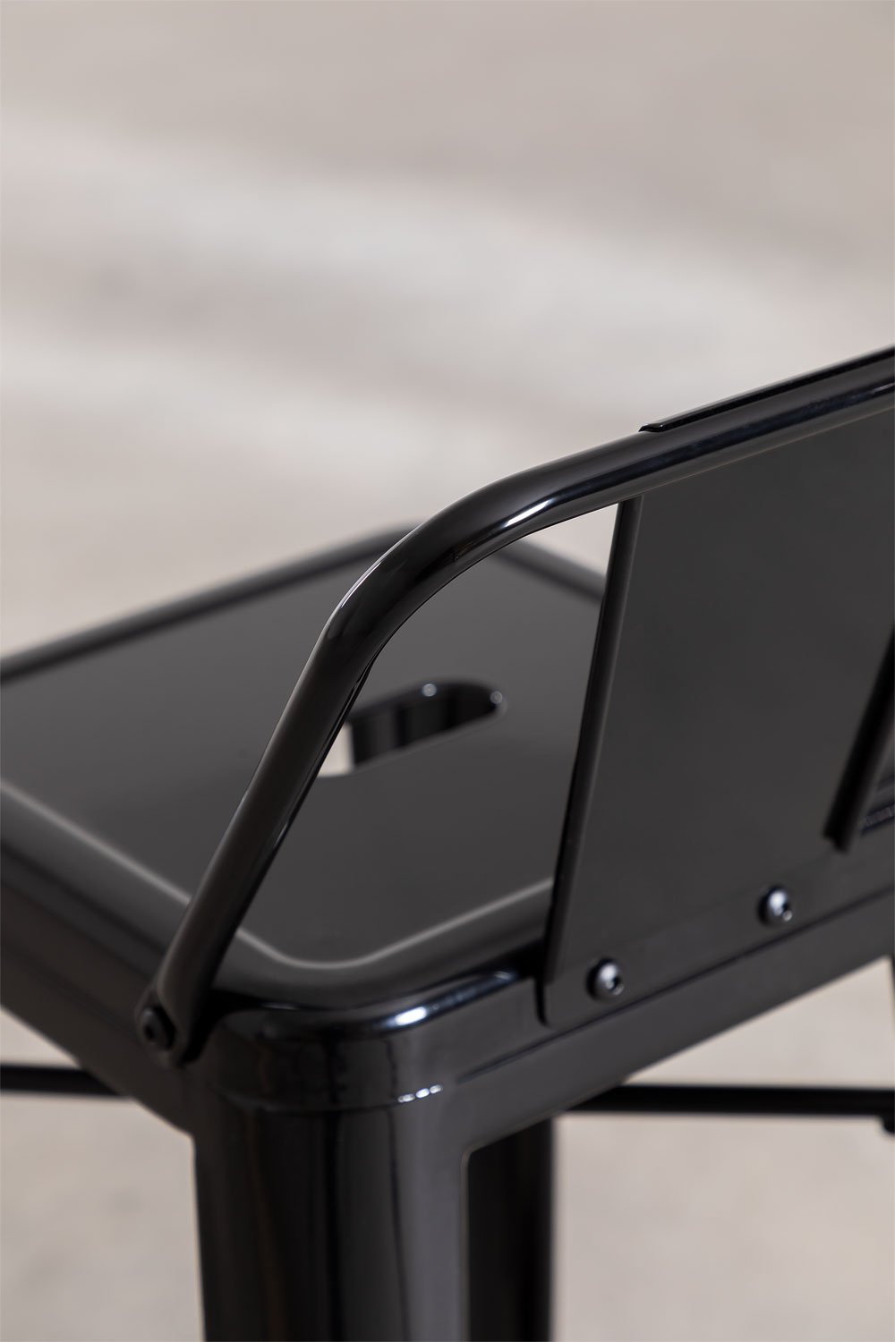 Zestaw 2 wysokich hokerów ↑75 cm z oparciem stalowym Lix, obrazek w galerii 6