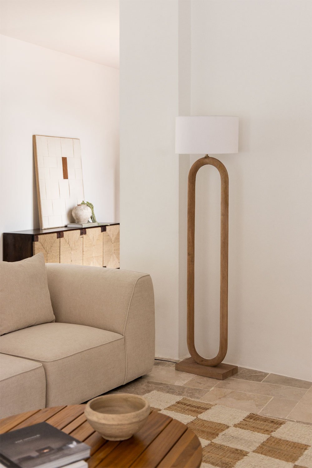 Lampa podłogowa z drewna mango Tiberia, obrazek w galerii 1