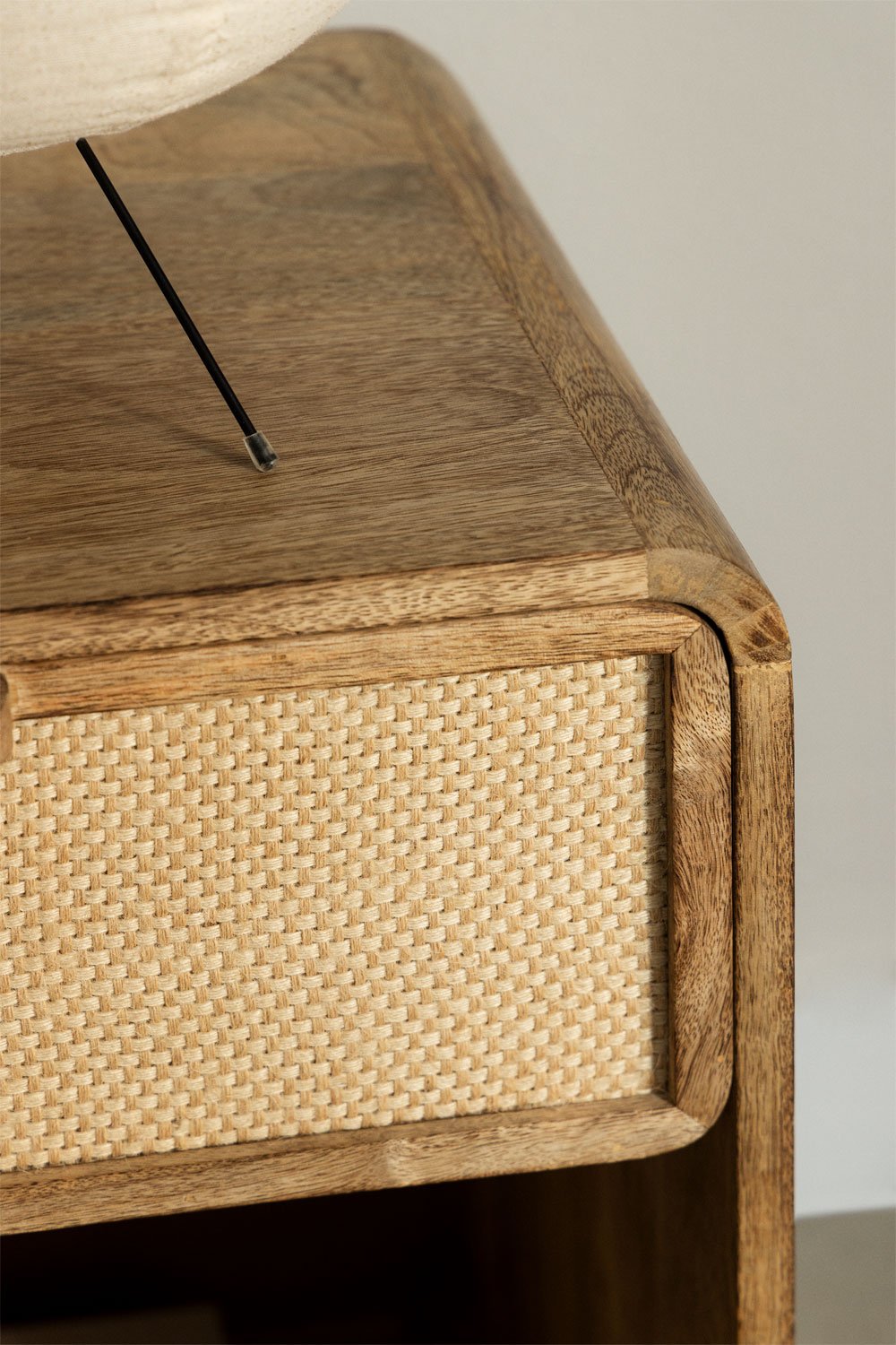 Prostokątny stolik nocny 40x30 cm z drewna mango, płyty MDF i juty Abrams, obrazek w galerii 2