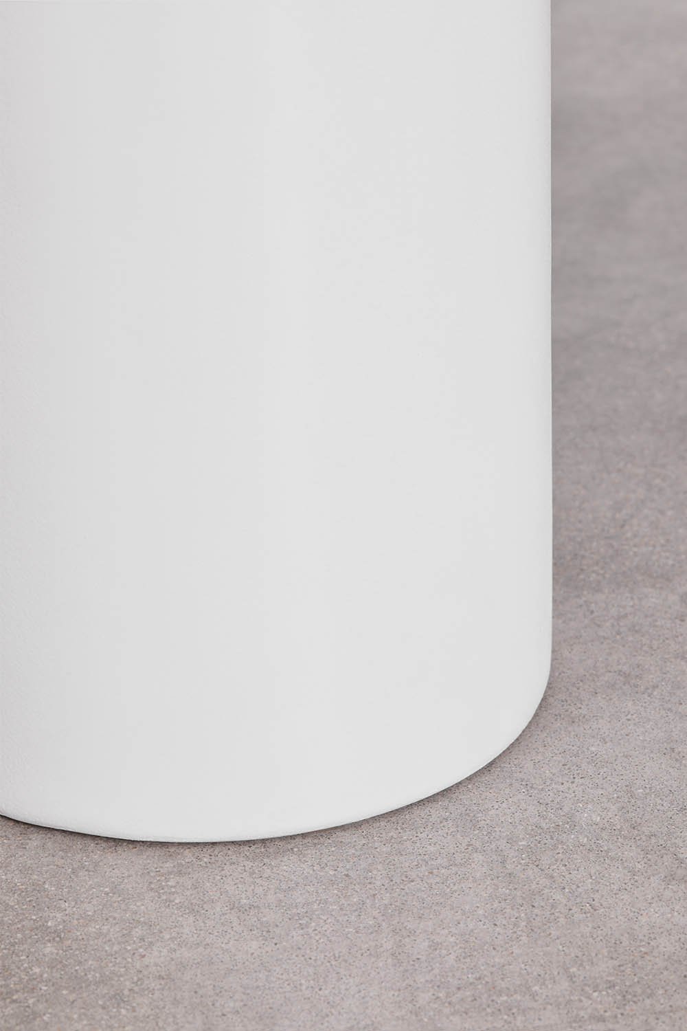 Okrągła szafka nocna Ø45 cm z cementu Layana, obrazek w galerii 3